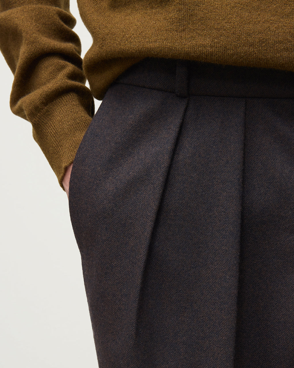 Johnstons of Elgin - Traquair Twill Check Trousers