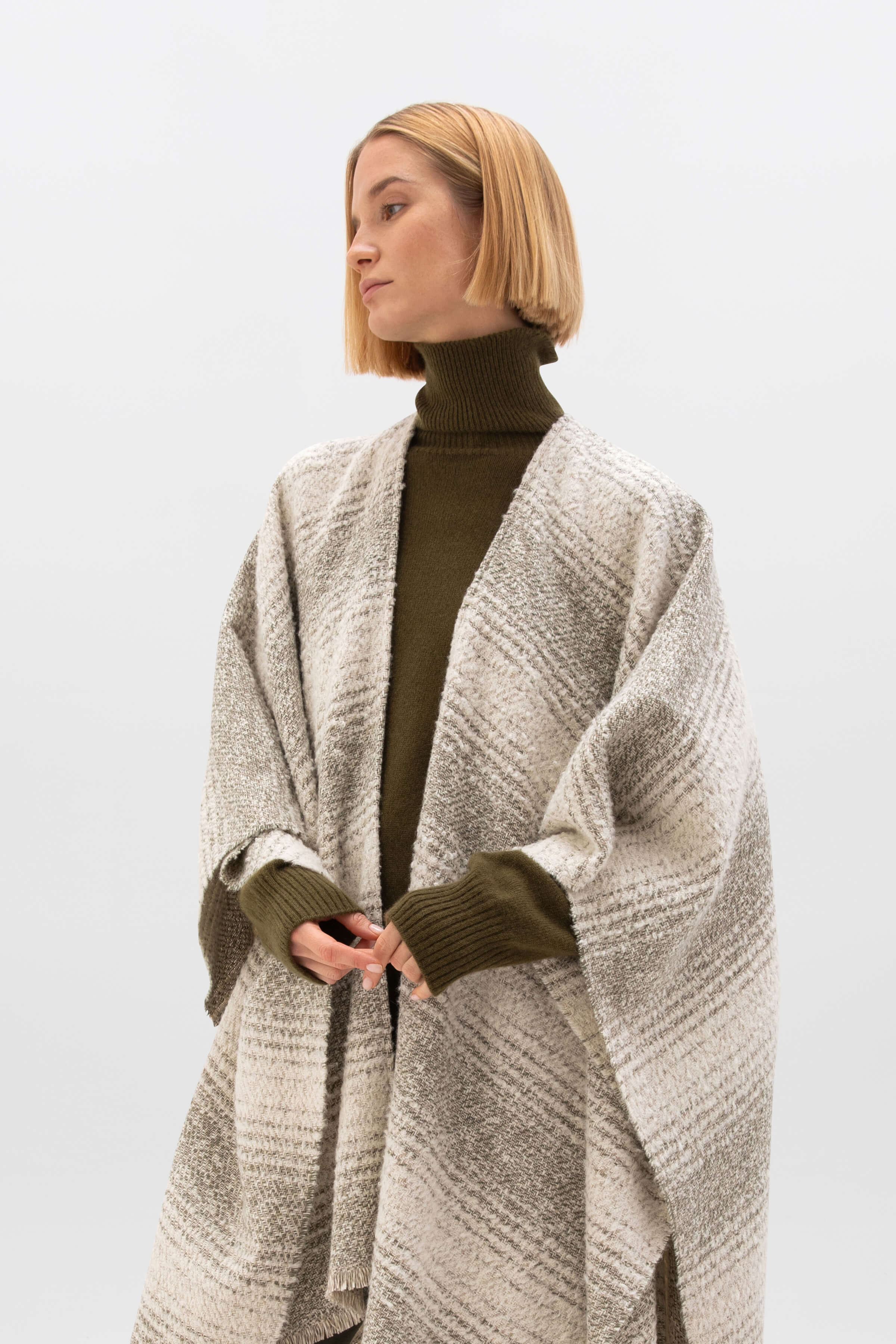 Johnstons of Elgin - Textural Ombré Cape
