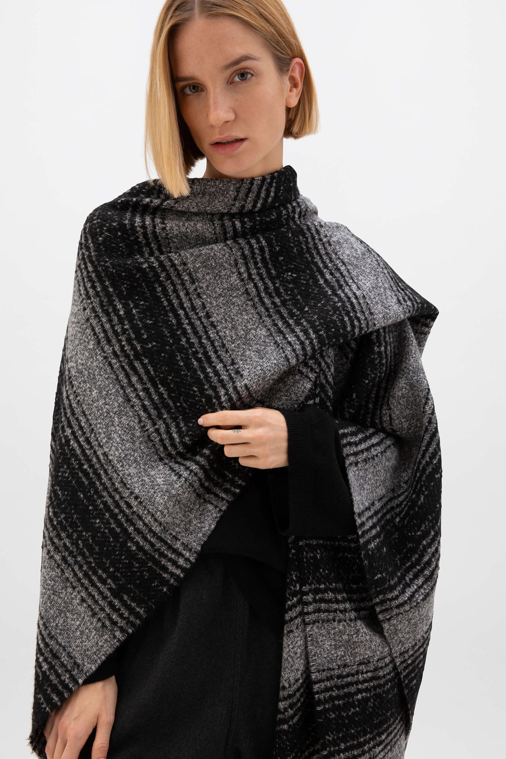 Johnstons of Elgin - Textural Ombré Cape