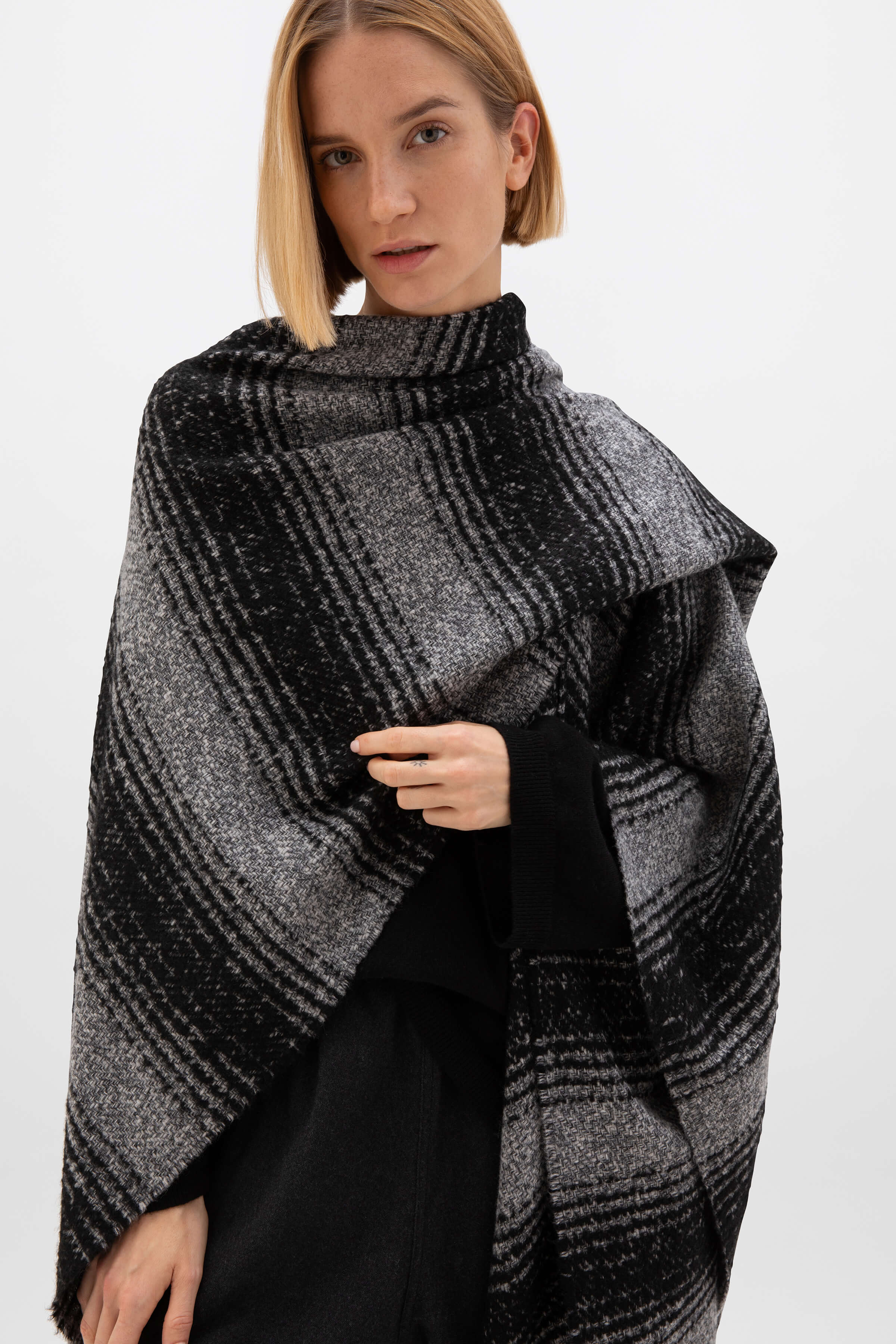 Johnstons of Elgin - Textural Ombré Cape