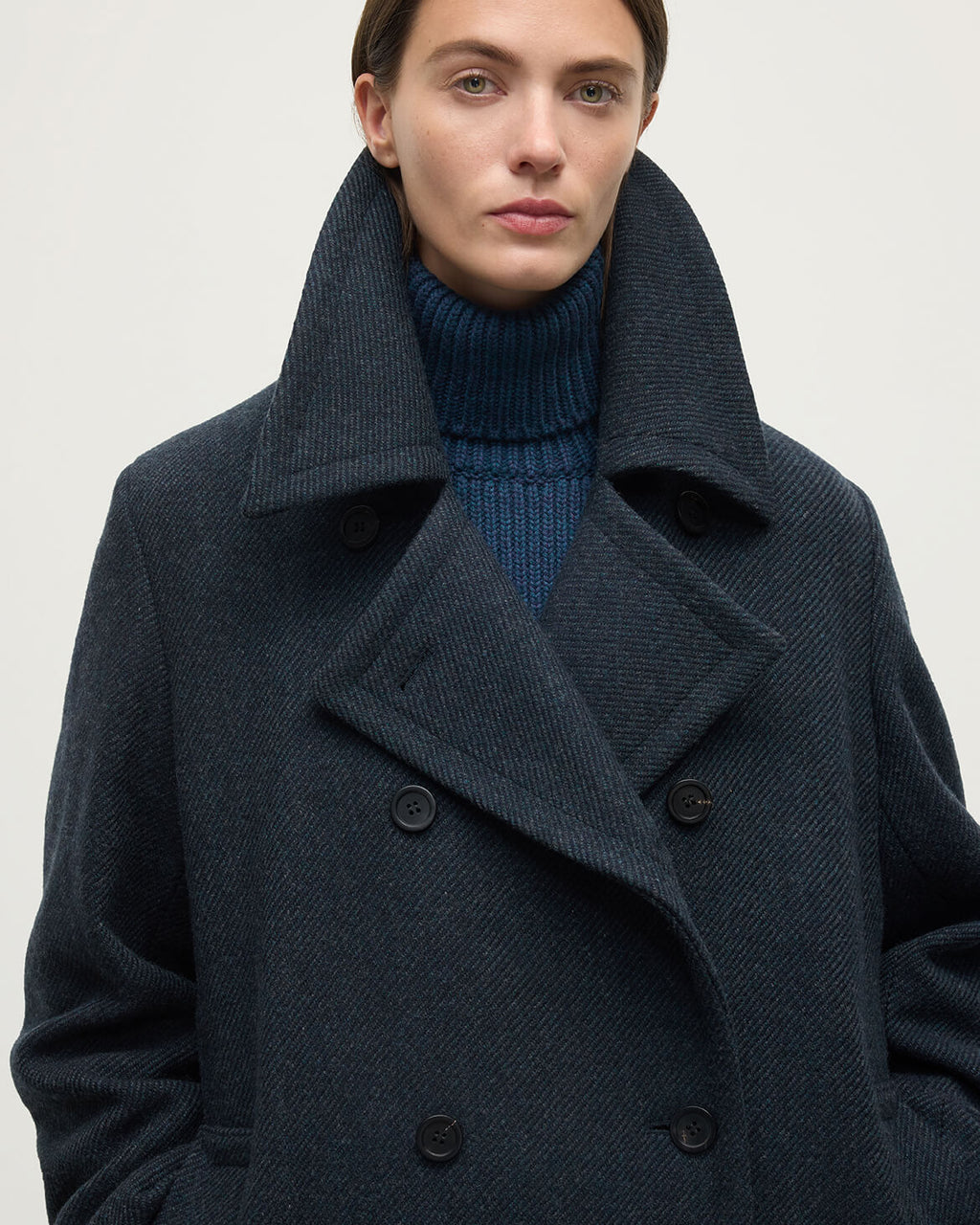 Johnstons of Elgin - The Great Coat in Green
