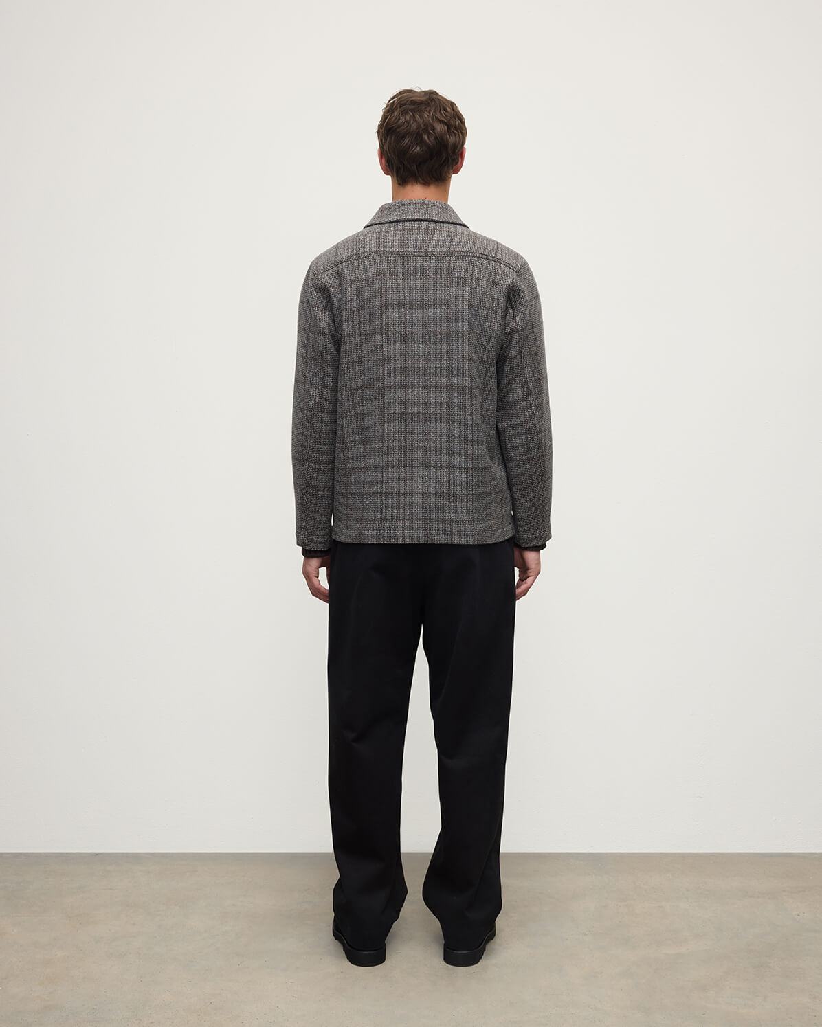 Johnstons of Elgin - The Weavers Jacket | Peregrine Tweed Windowpane