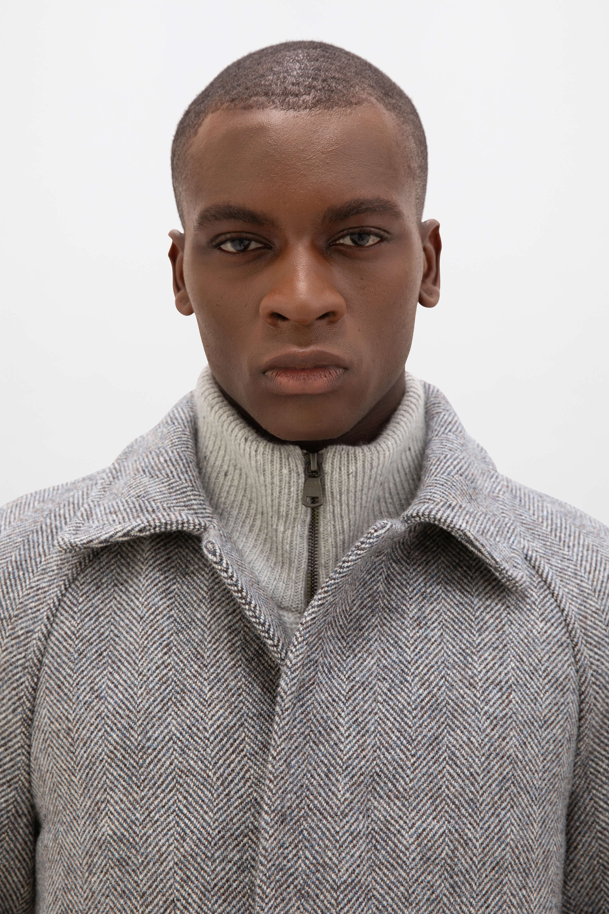 Johnstons of Elgin - 'The Balmacaan' Men's Coat | Storm