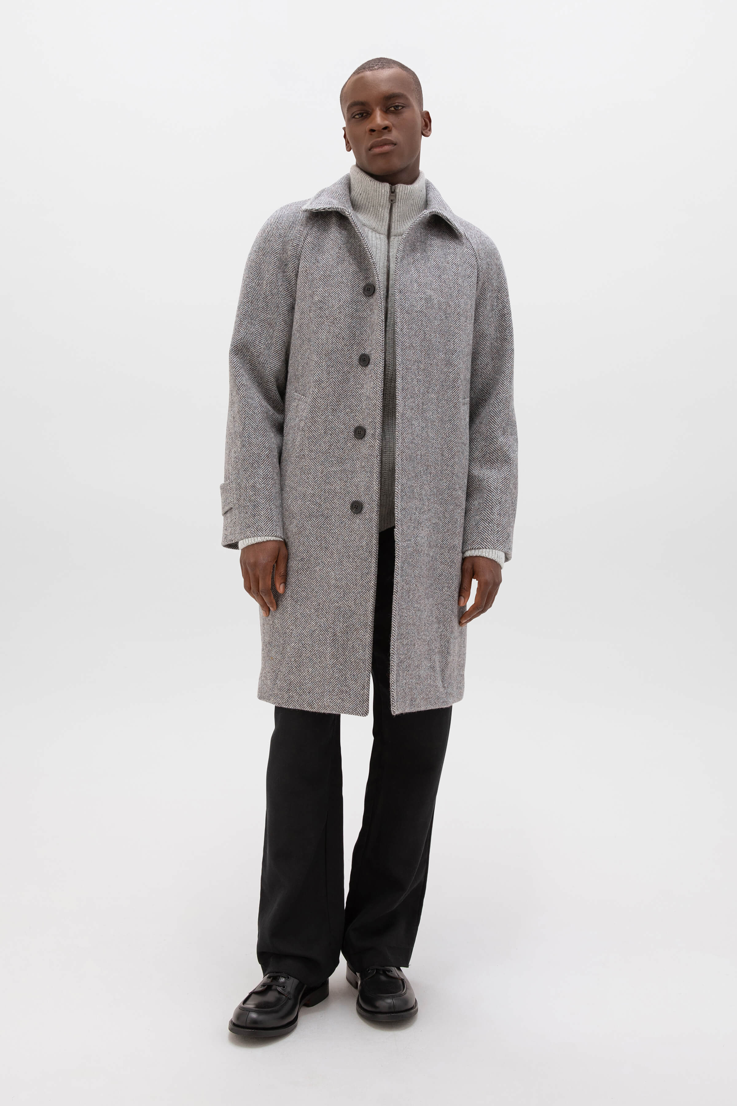 Johnstons of Elgin - 'The Balmacaan' Men's Coat | Storm