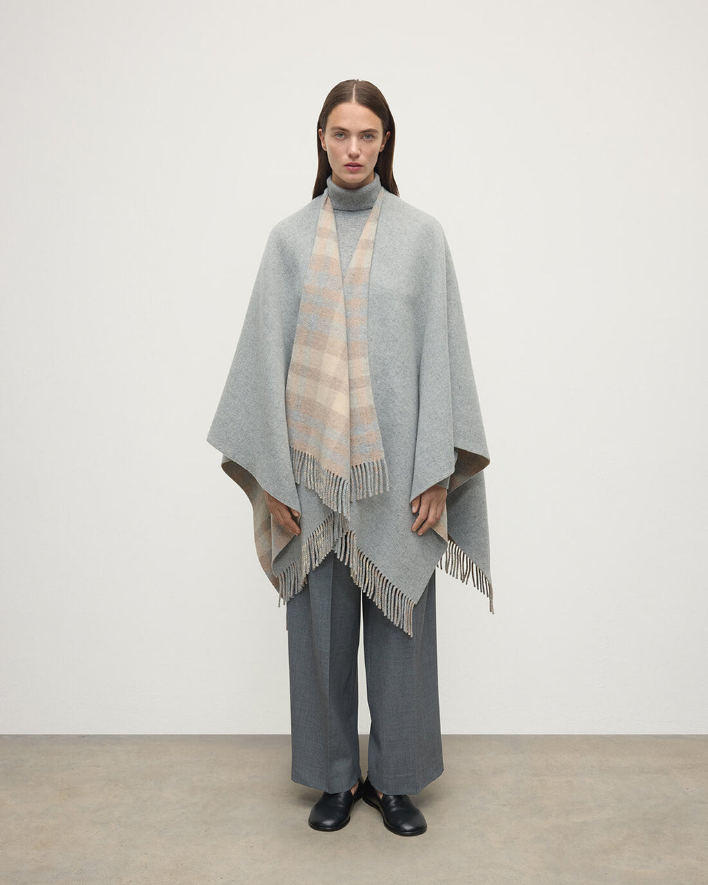 Johnstons of Elgin - Reversible Natural Mackellar Wool Check Cape