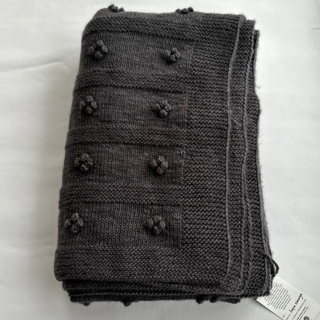 Terra Klay - Kusum Flower Knit Wool Blanket