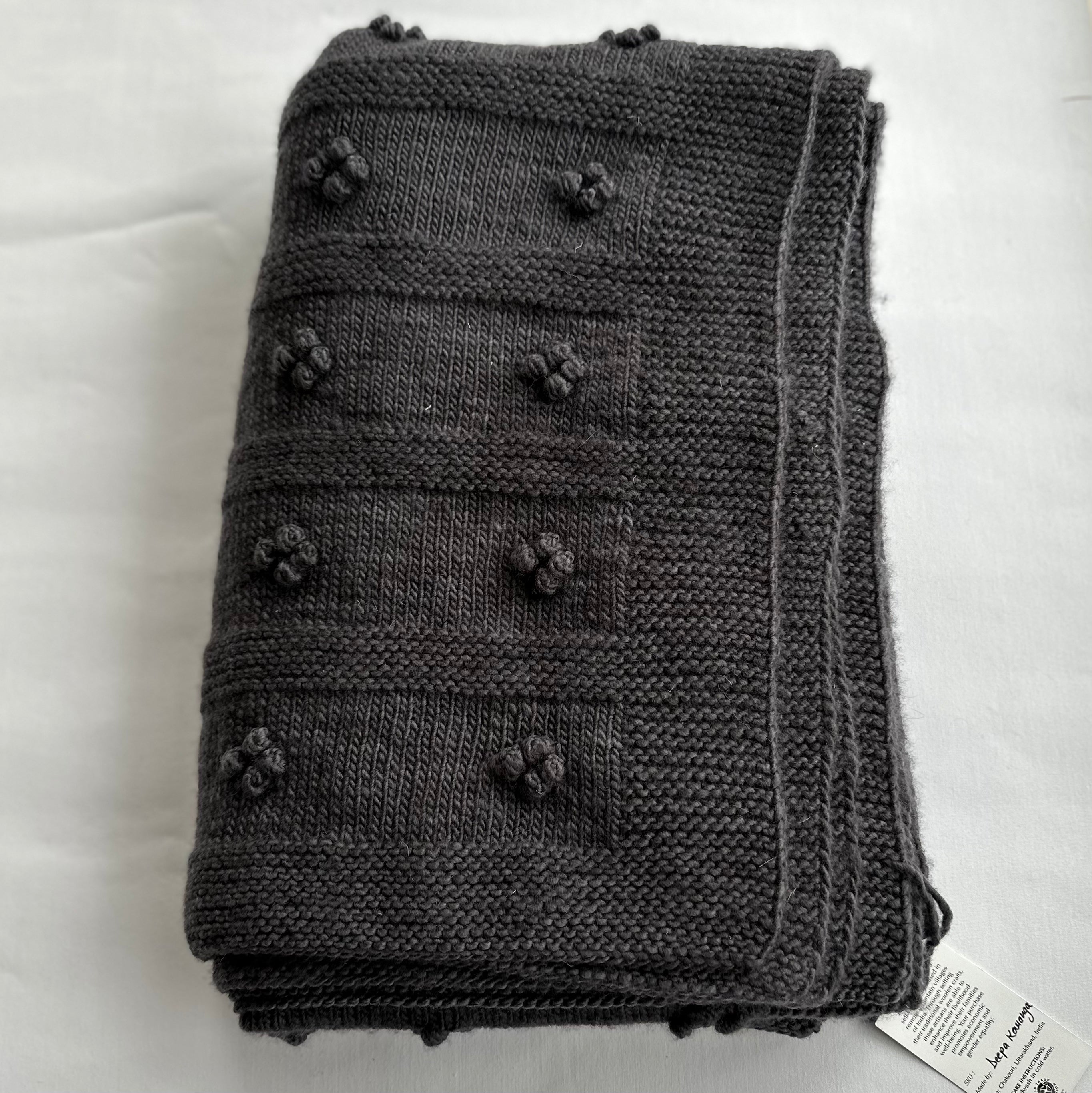 Terra Klay - Kusum Flower Knit Wool Blanket