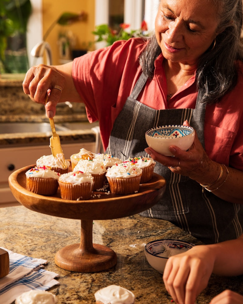 Terra Klay - Wood Cake Stand