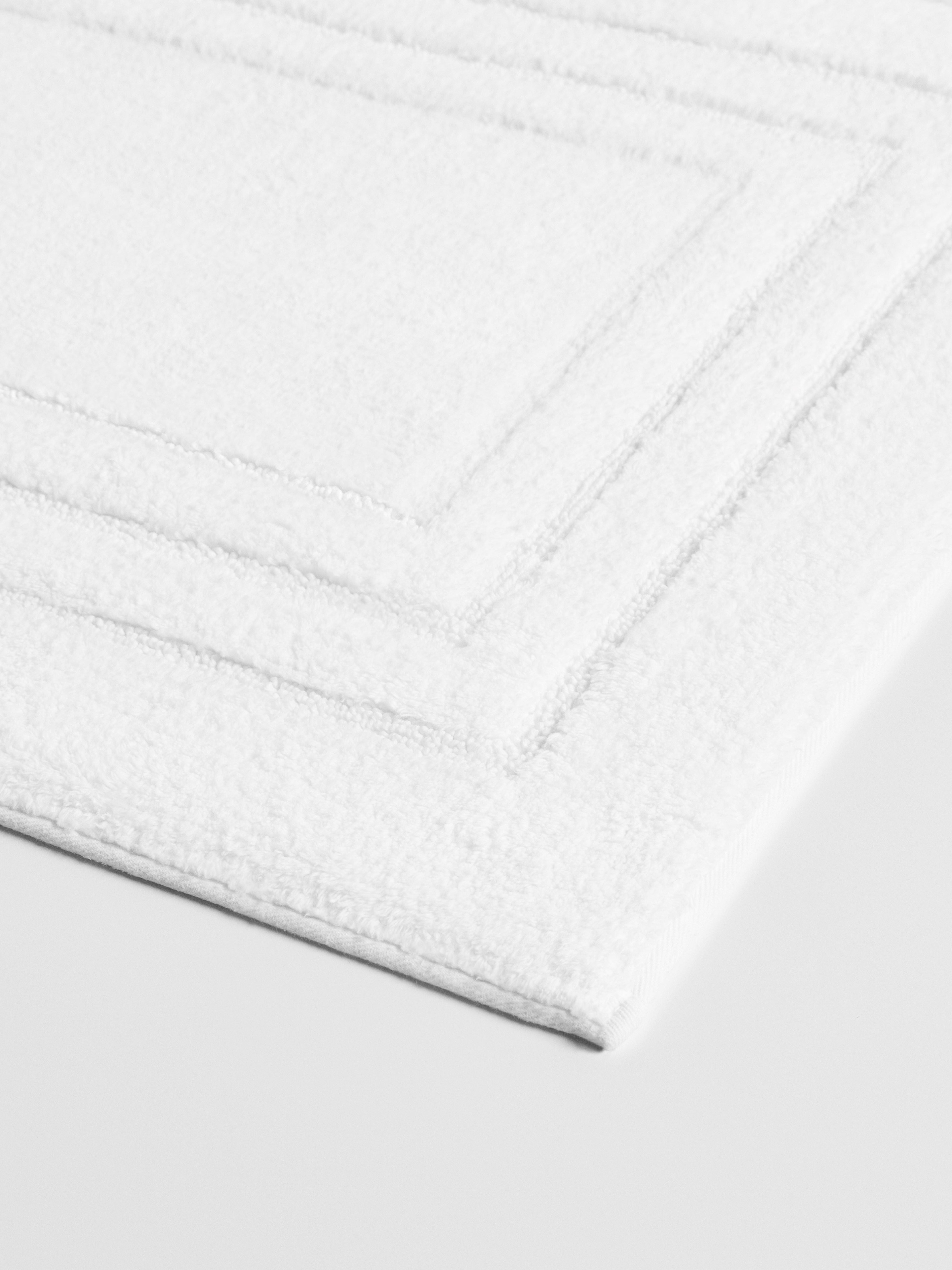 Four Seasons - Plush Bath Mat