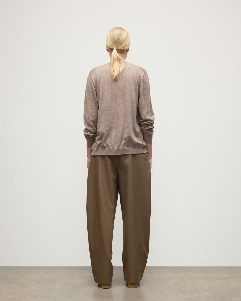 Johnstons of Elgin - Forsyth Light Brown Superfine Cashmere Cardigan