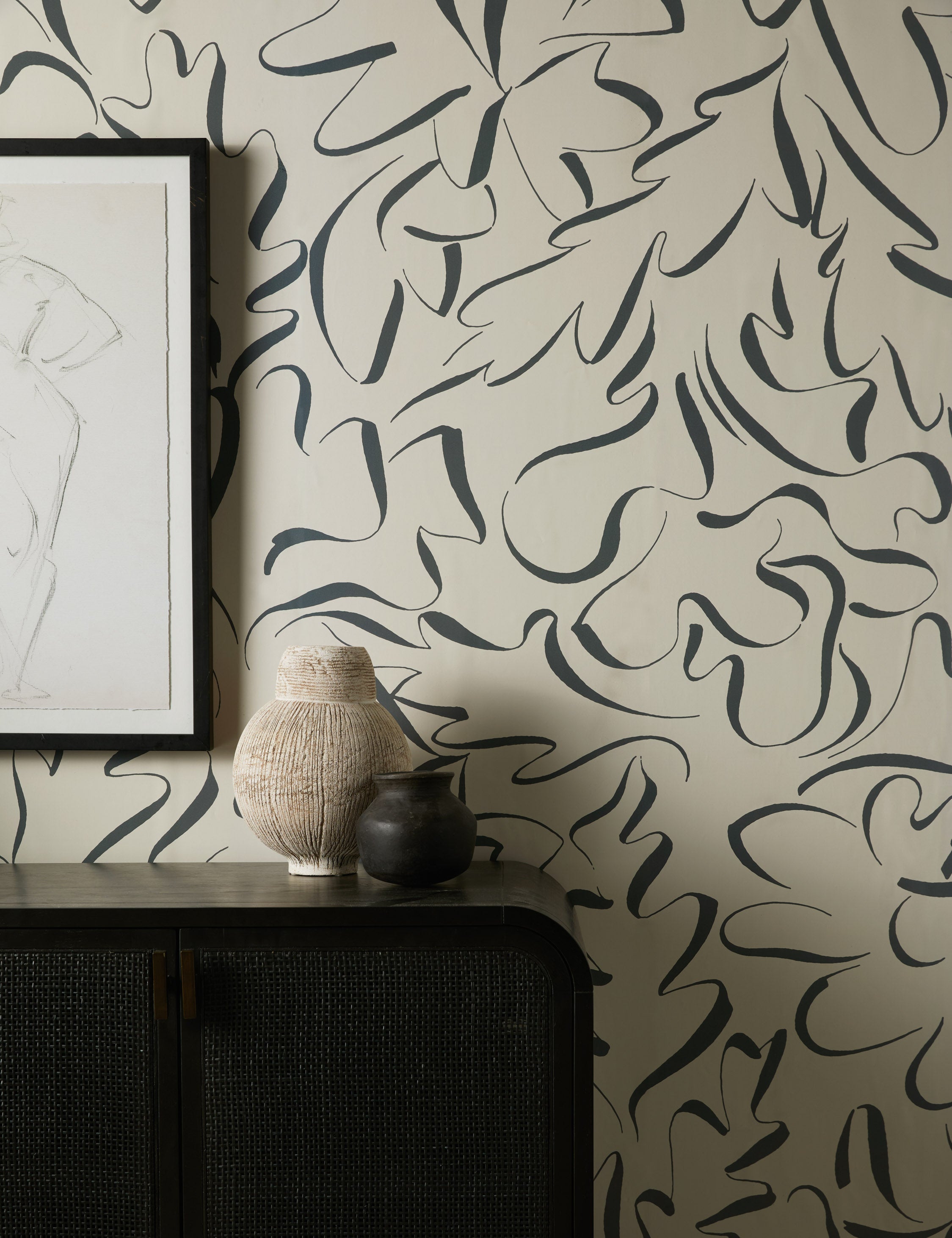 Lulu and Georgia - Ulani Wallpaper Mural