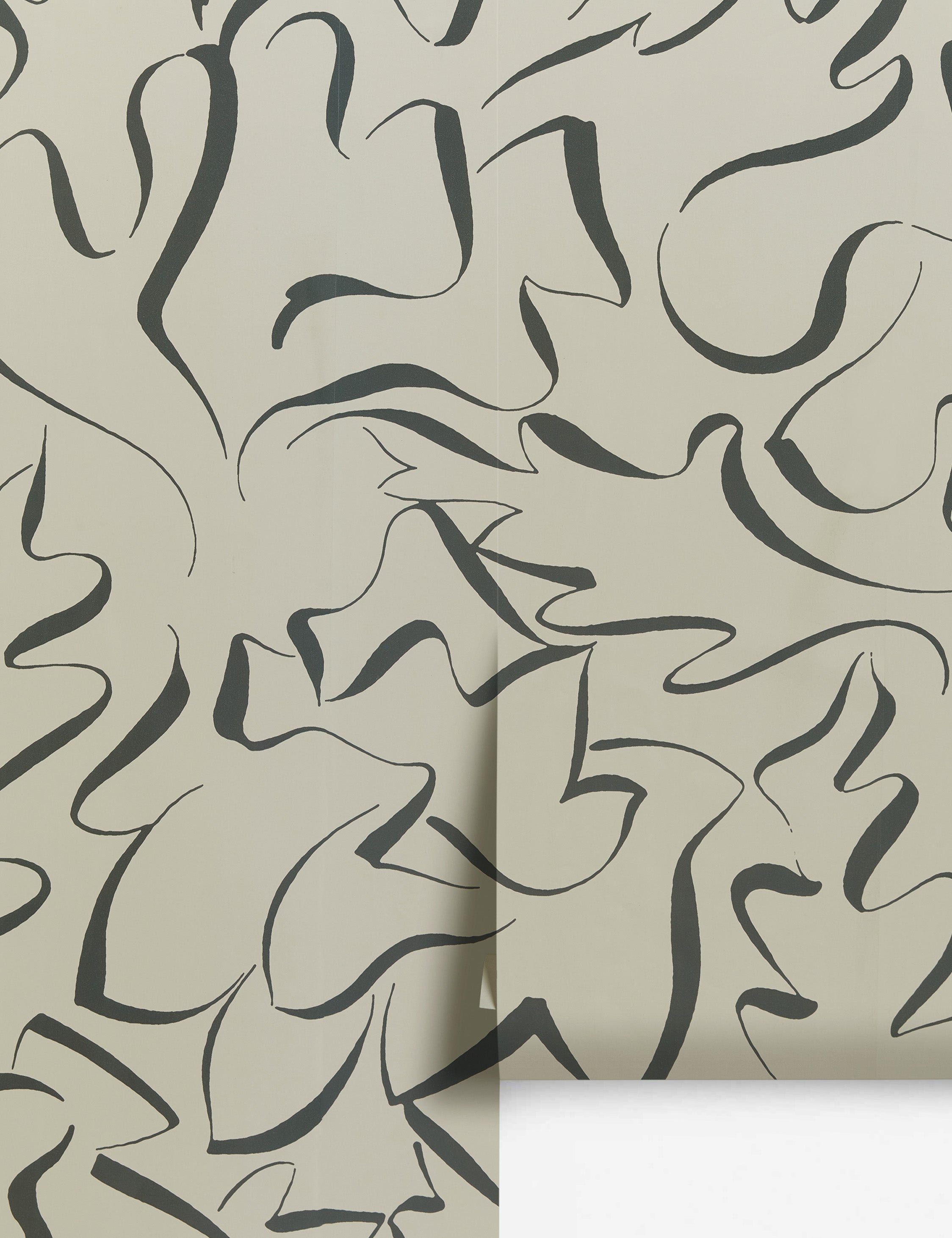 Lulu and Georgia - Ulani Wallpaper Mural