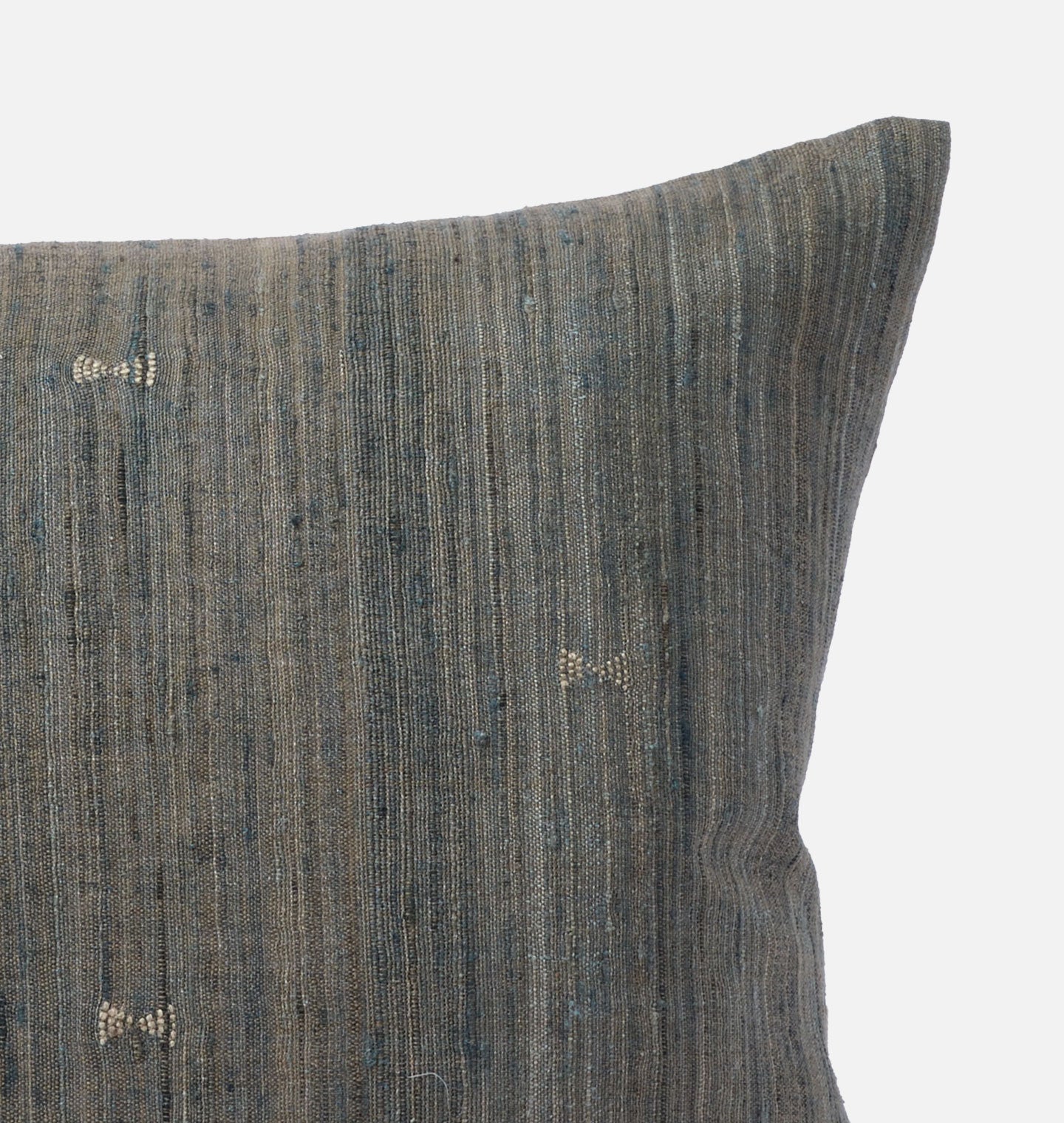 Amber Interiors - Vintage Pillow P.XXVI.V 16" x 20"