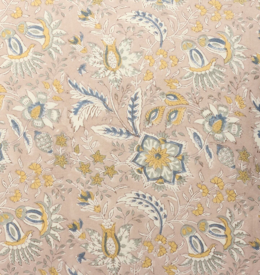 Amber Interiors - Vintage Pillow P.XXVI.XXXIX 20" x 20"