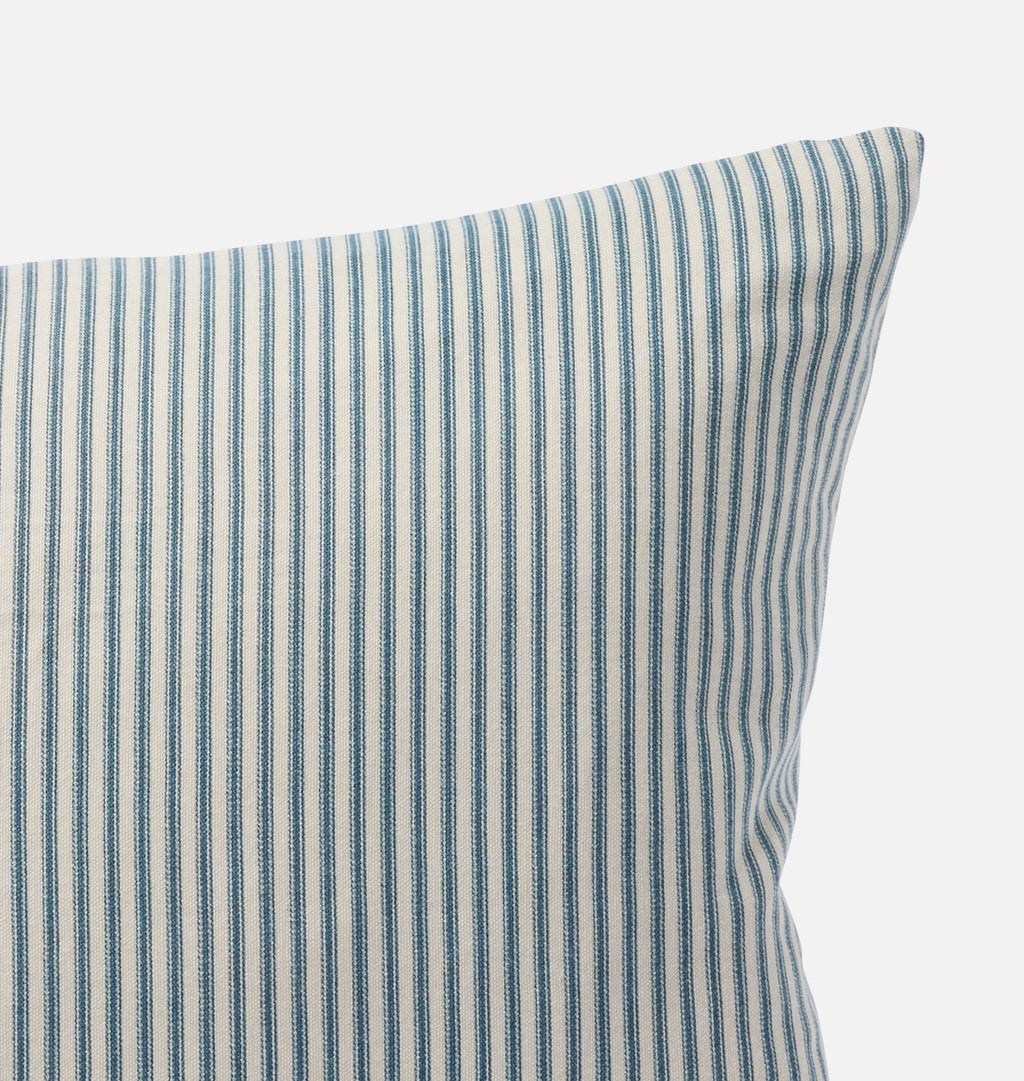 Amber Interiors - Vintage Pillow P.XXVI.LII 17" x 21"