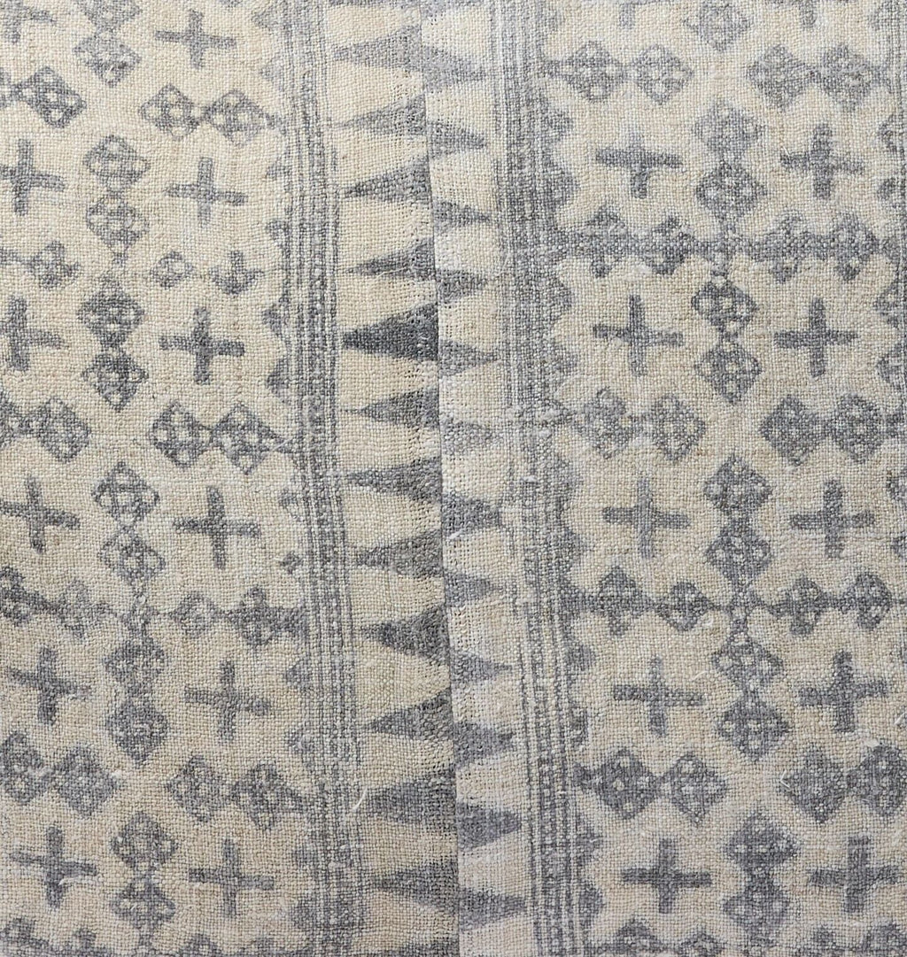 Amber Interiors - Vintage Pillow P.XXVI.LX 19" x 23"