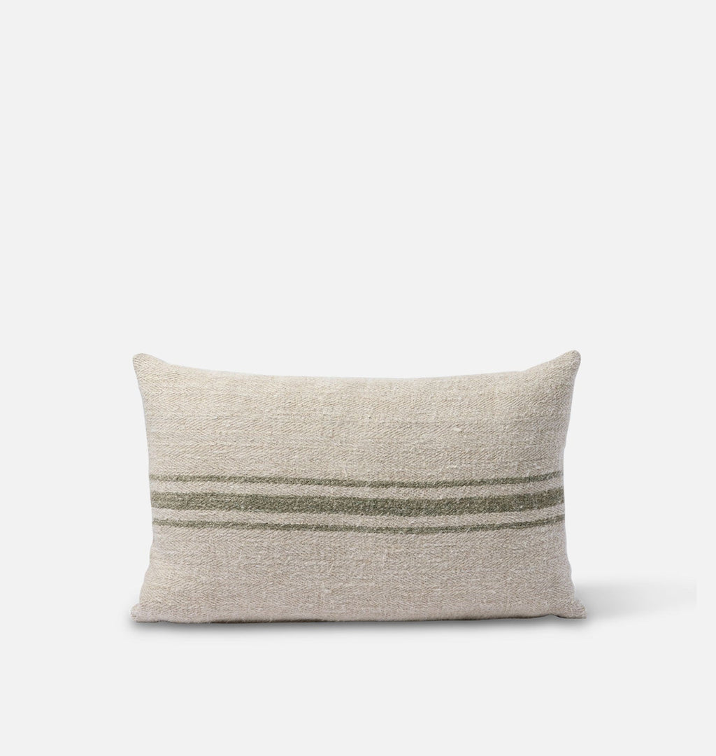 Amber Interiors - Vintage Lumbar Pillow P.XXVI.LXXII 16" x 26"