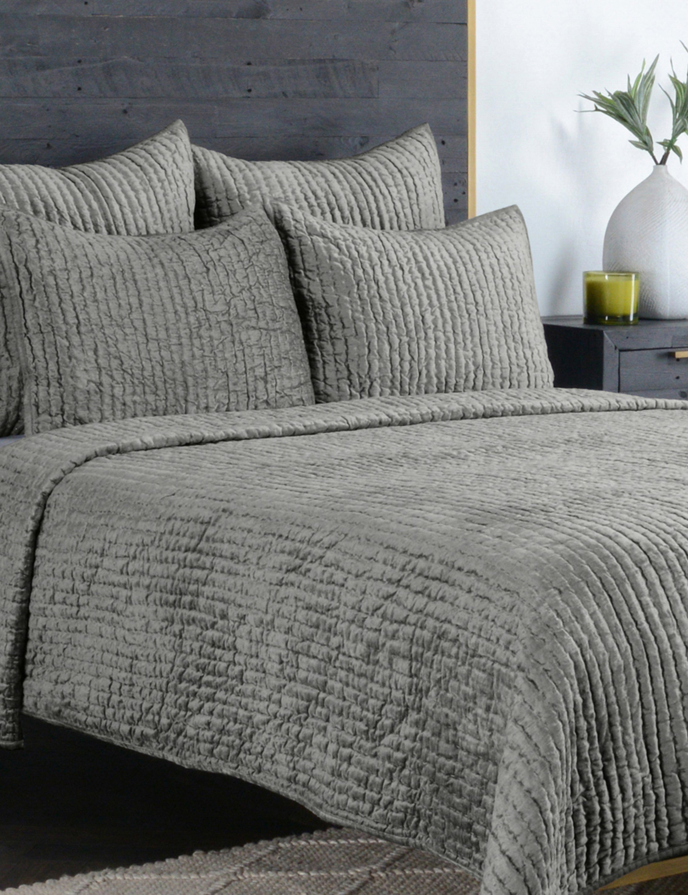 Lulu and Georgia - Giulia Quilt