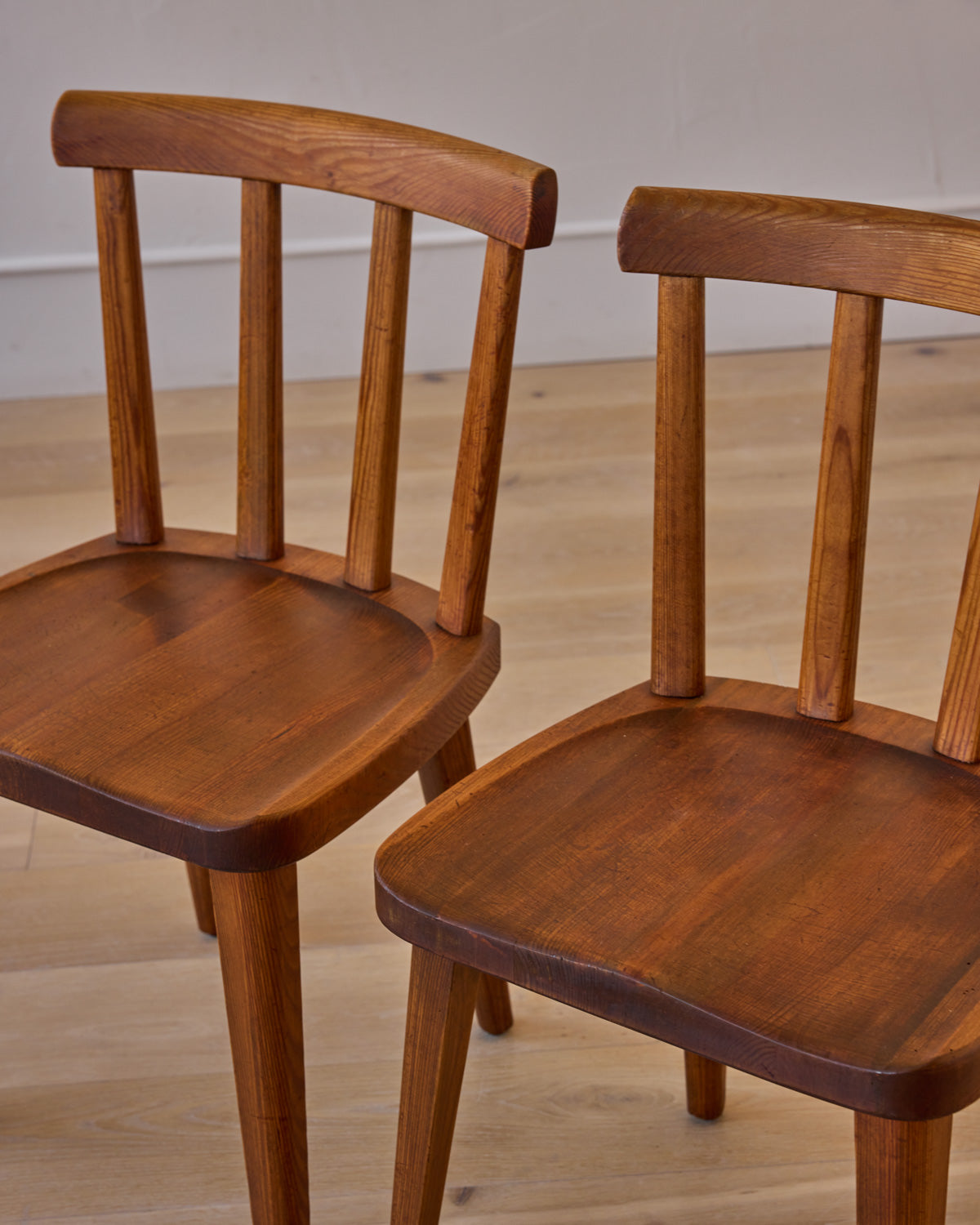 Lostine - Pair of Utö Chairs by Axel Einar Hjorth