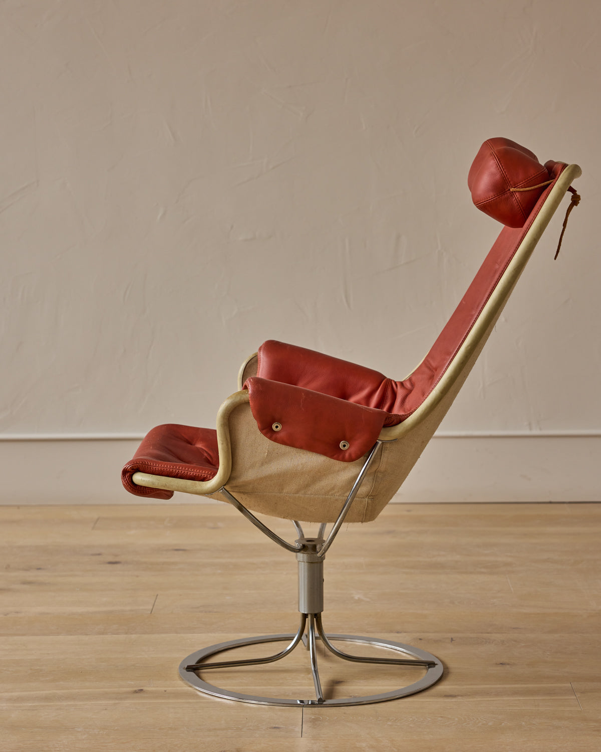Lostine - 'Jetson' Swivel Lounge Chair by Bruno Mathsson for DUX