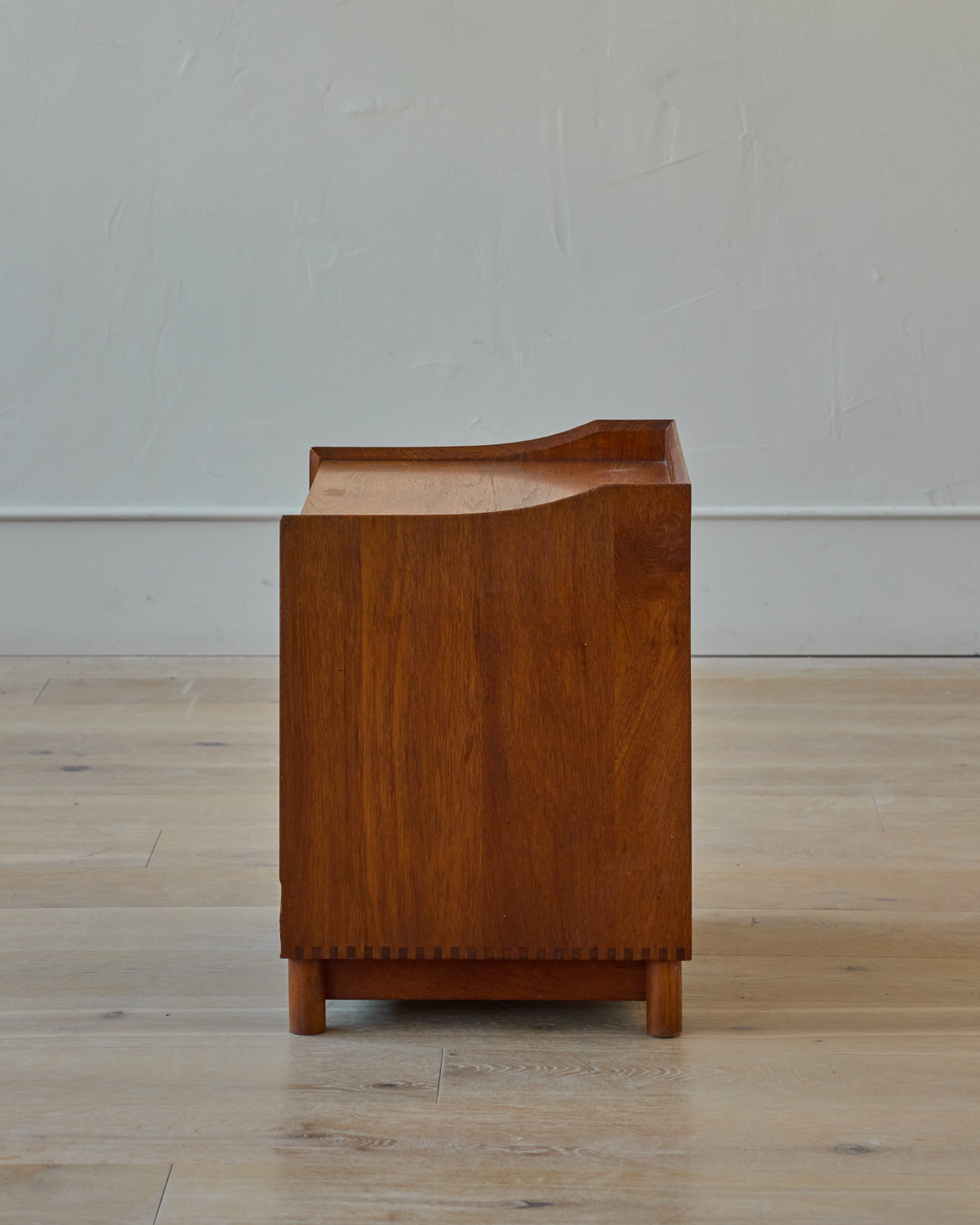 Lostine - Teak Bedside Table