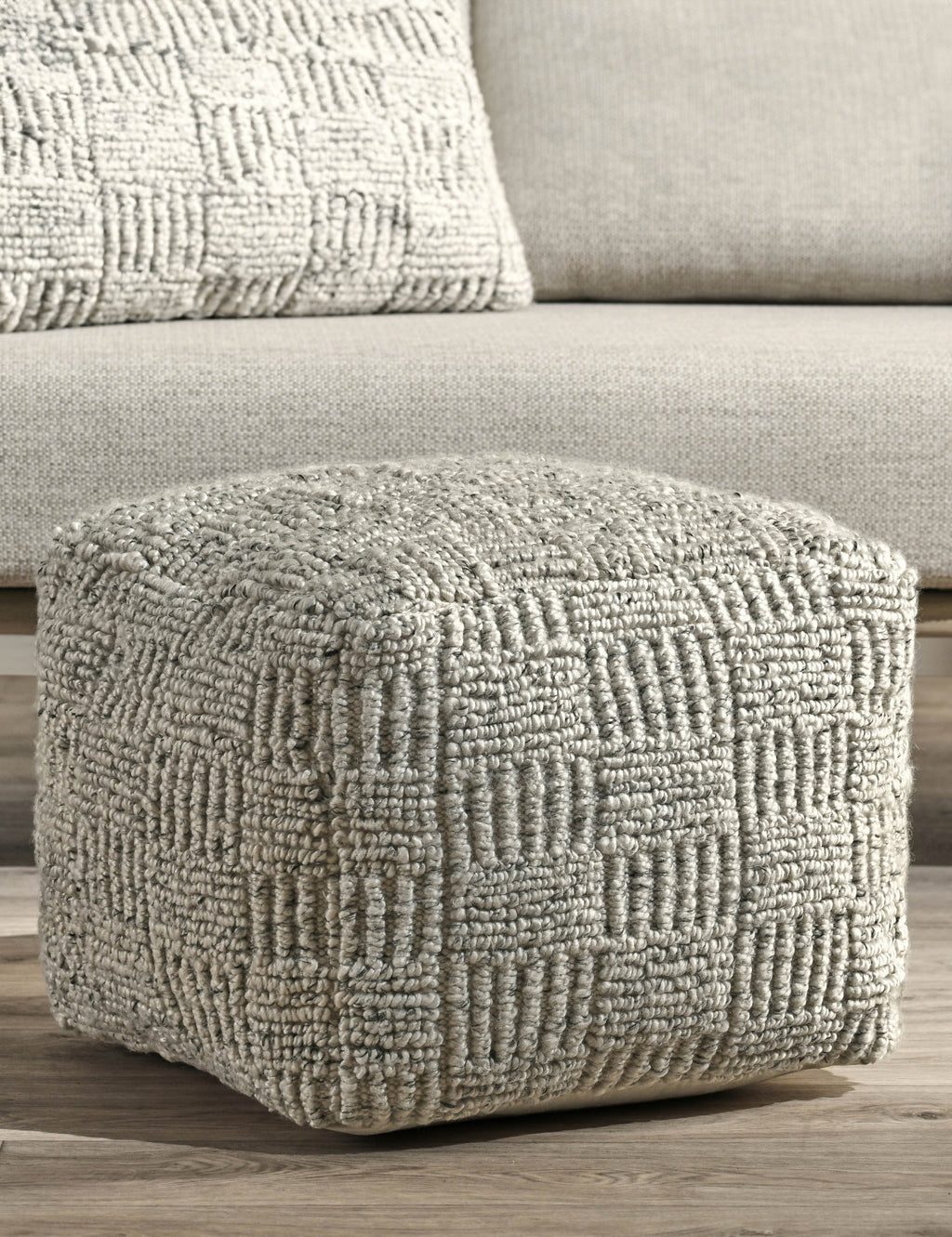 Lulu and Georgia - Linzy Pouf