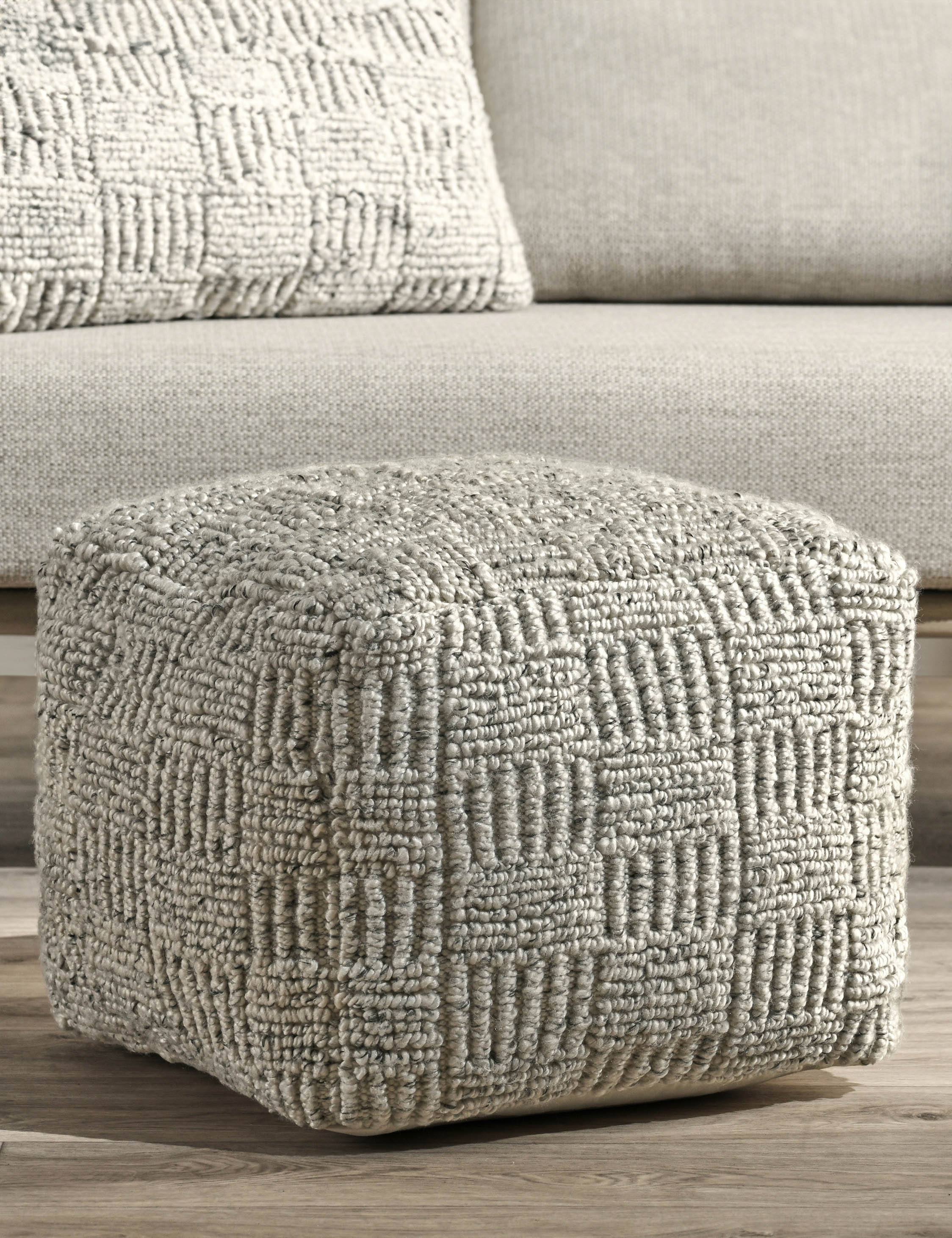 Lulu and Georgia - Linzy Pouf