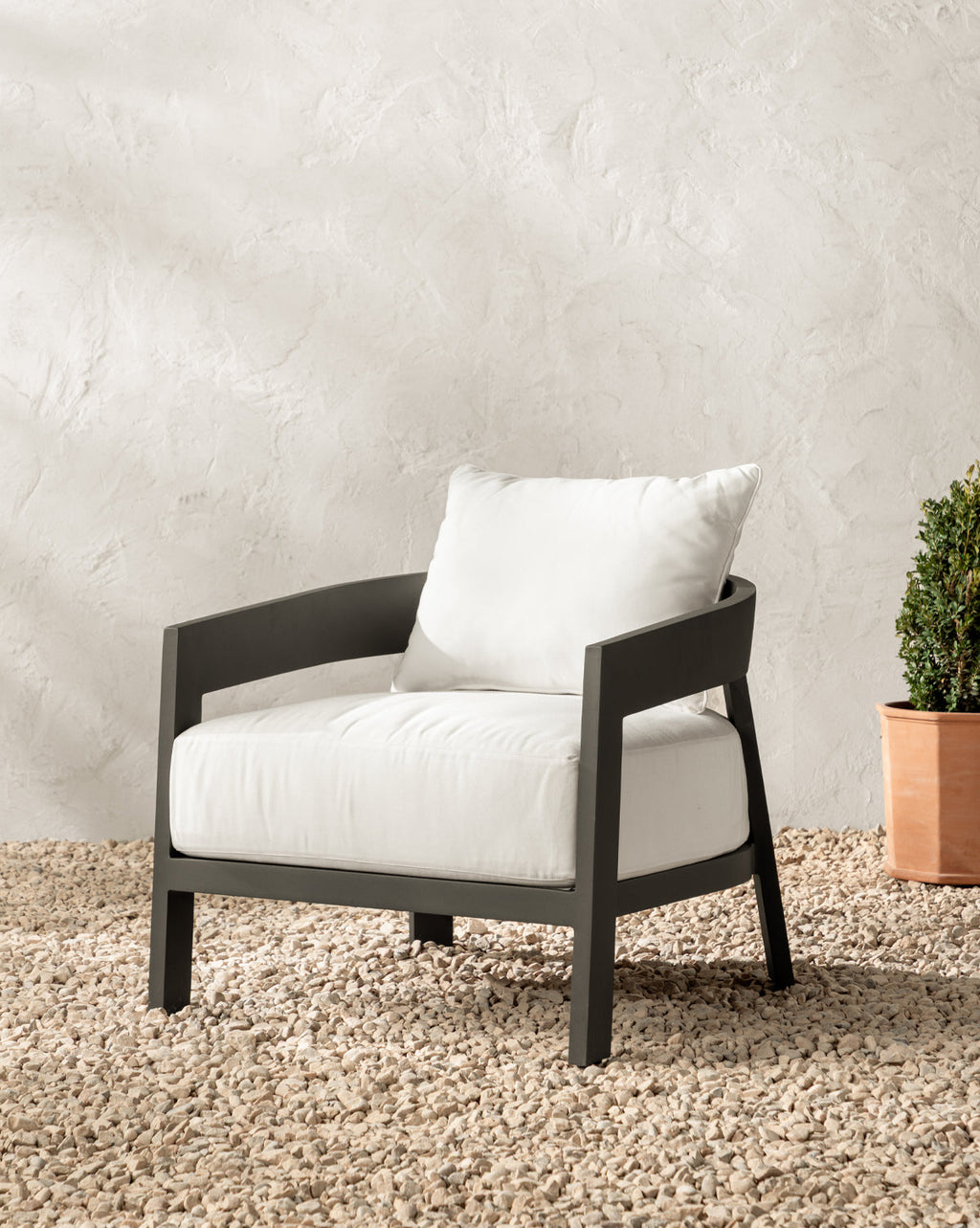 McGee & Co - Vento Aluminum Lounge Chair