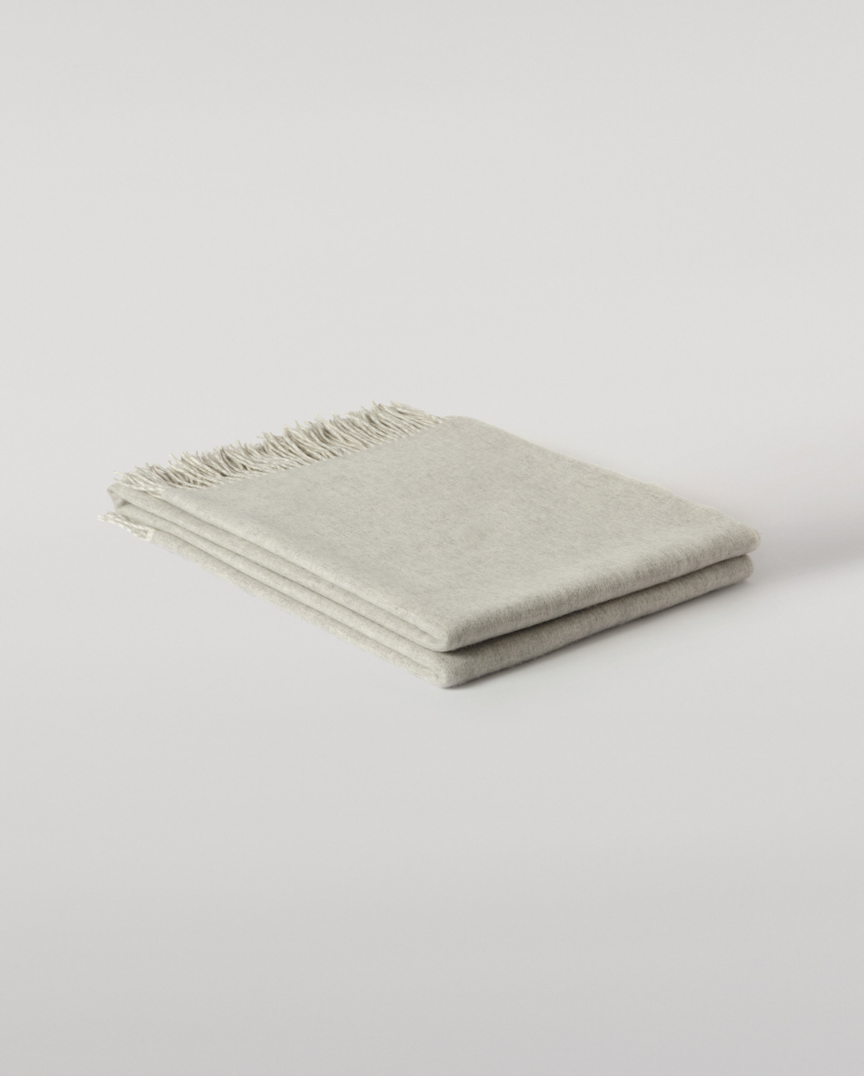 Johnstons of Elgin - Reversible Light Grey & White Cashmere Throw
