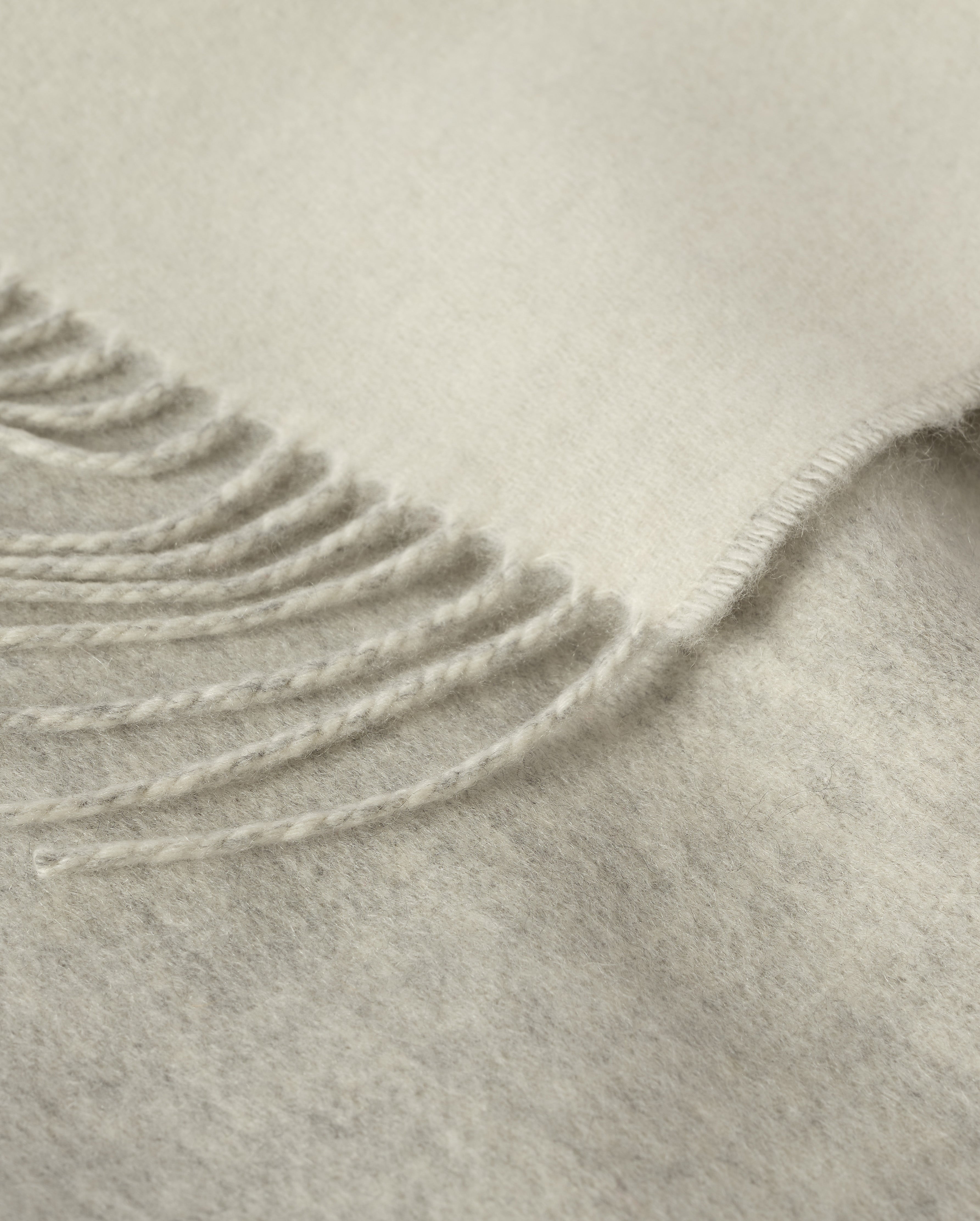 Johnstons of Elgin - Reversible Light Grey & White Cashmere Throw