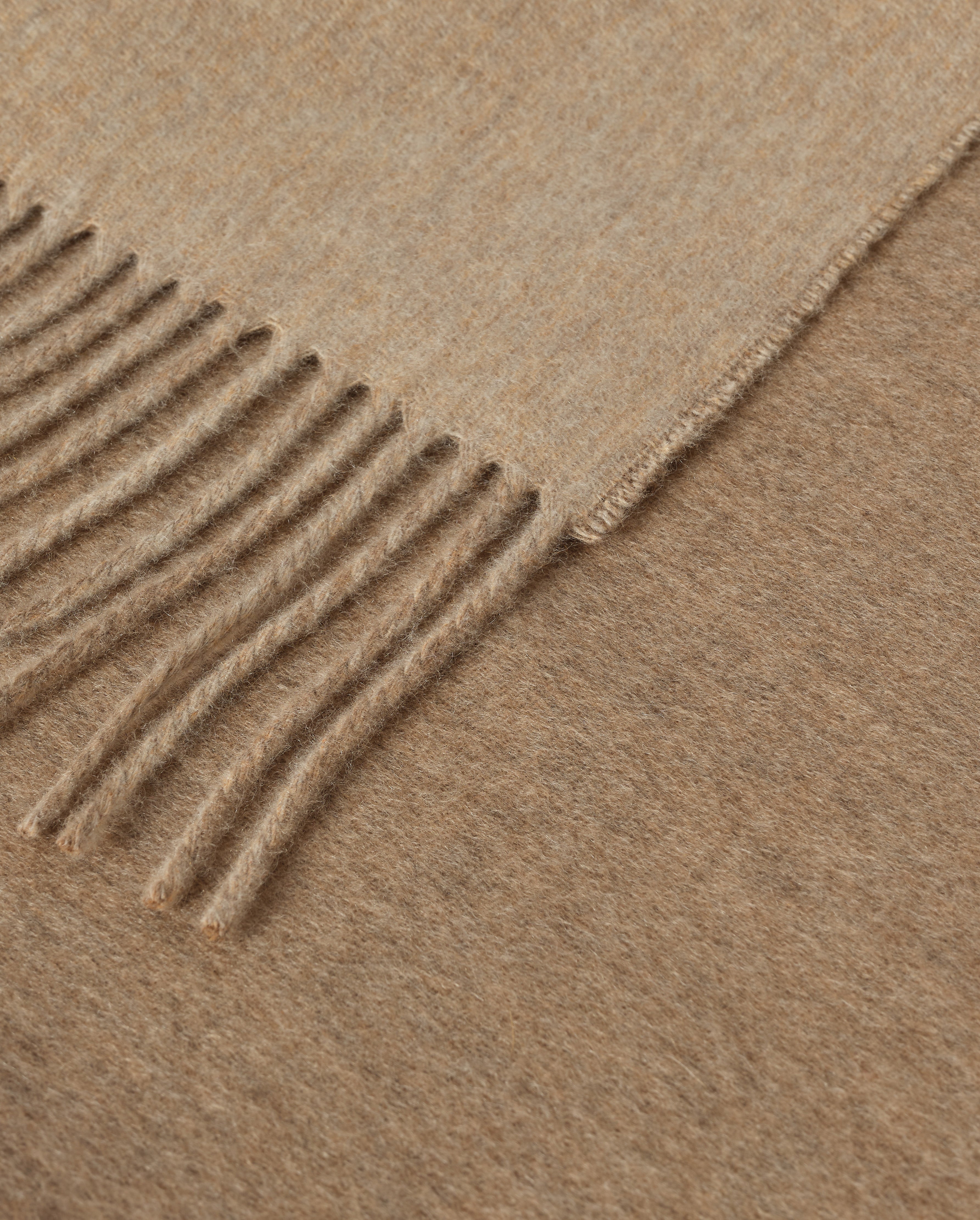 Johnstons of Elgin - Reversible Brown & Natural Cashmere Throw