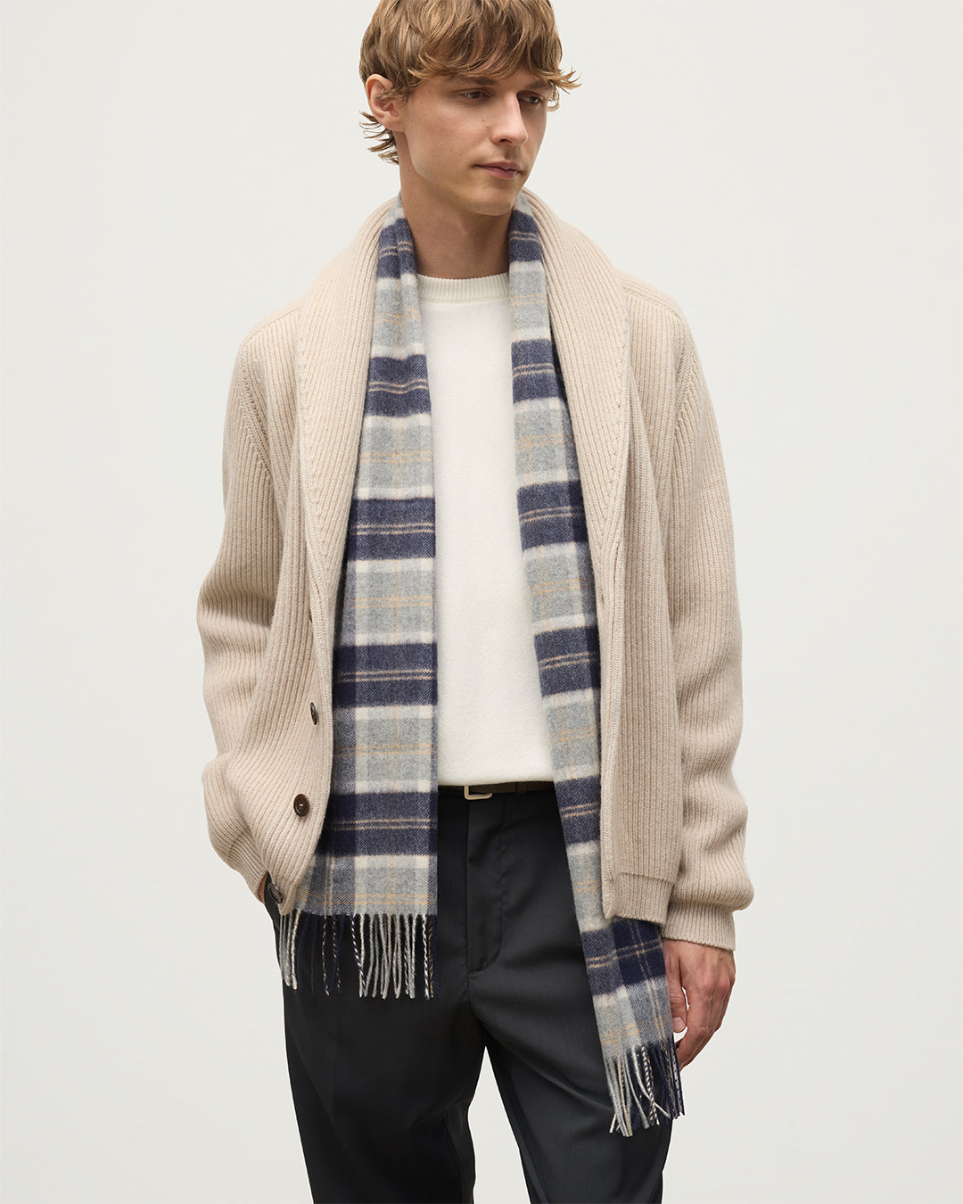 Johnstons of Elgin - Silver Bannockbane Tartan Cashmere Scarf