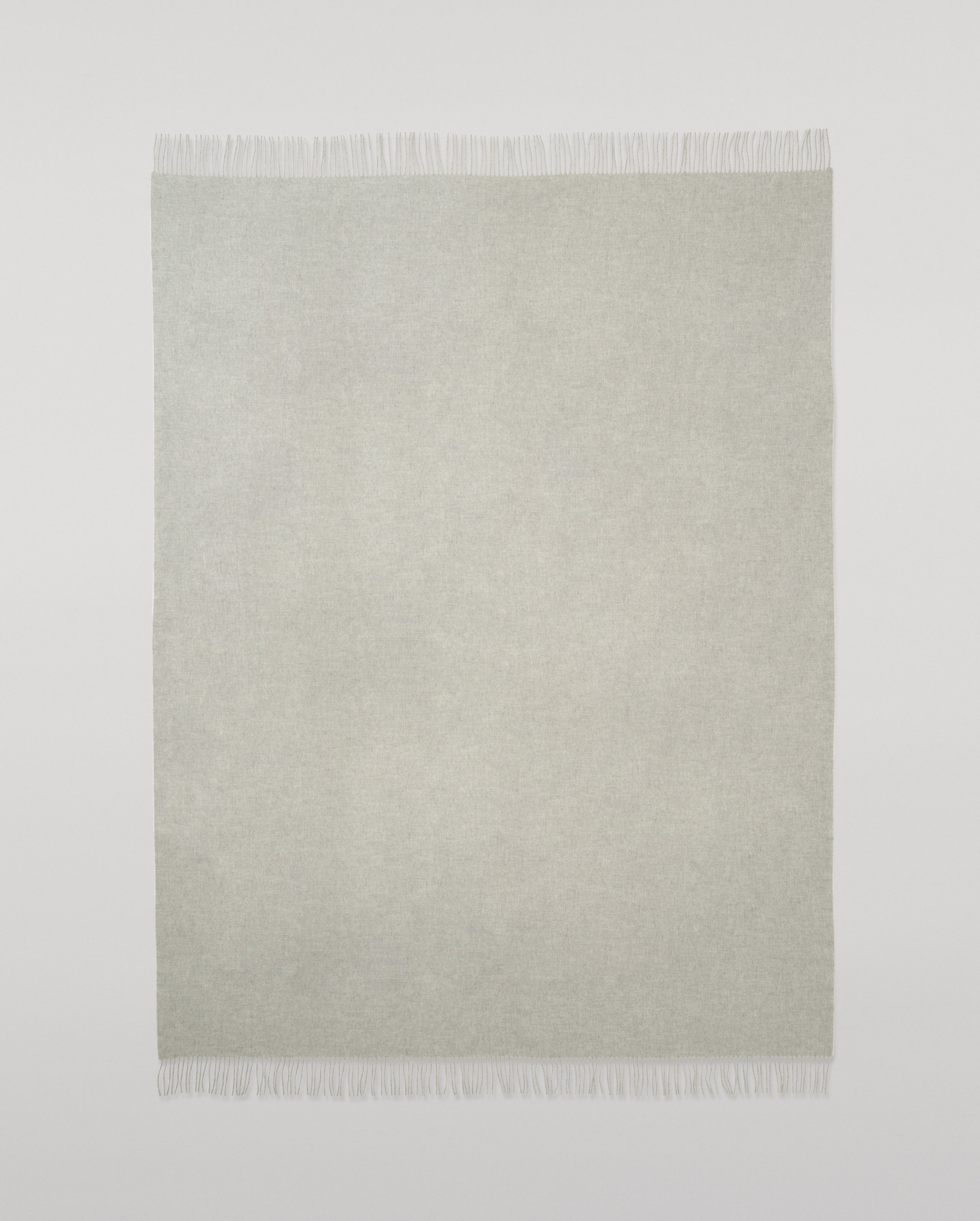 Johnstons of Elgin - Plain Light Grey Cashmere Throw
