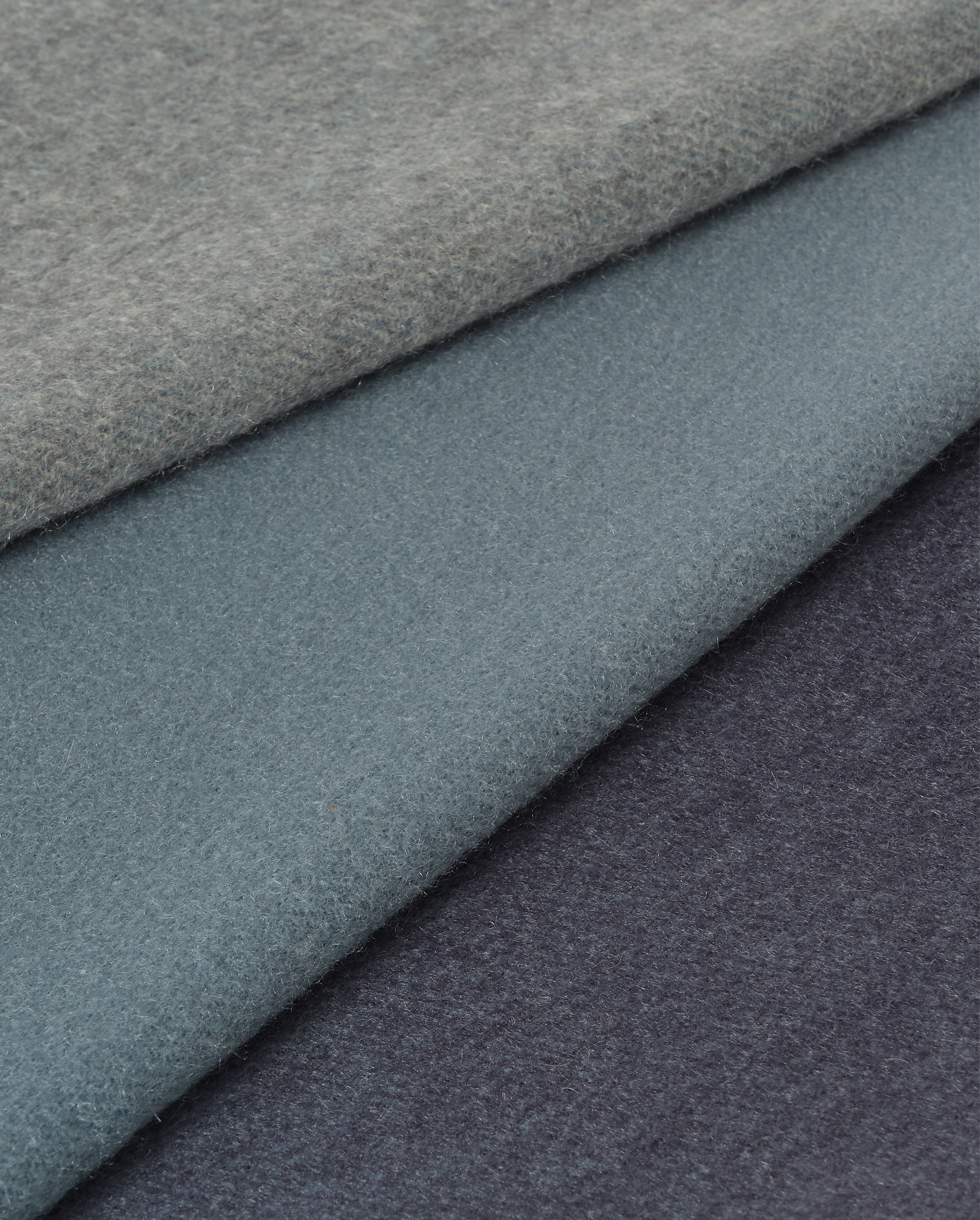 Johnstons of Elgin - Umbra Blue Ombre Cashmere Throw