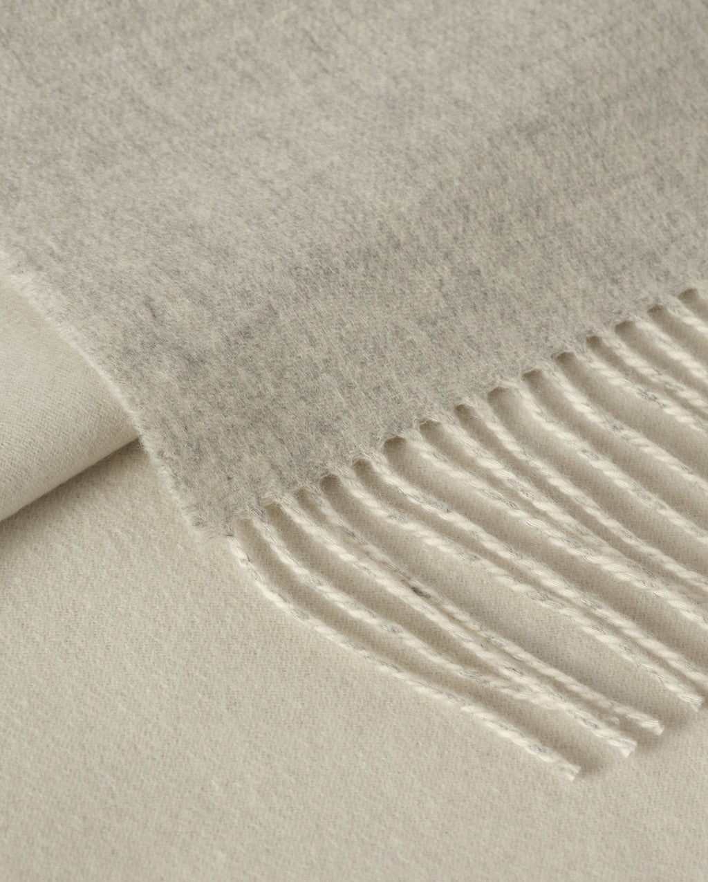 Johnstons of Elgin - Reversible Light Grey & White Cashmere Bed Throw