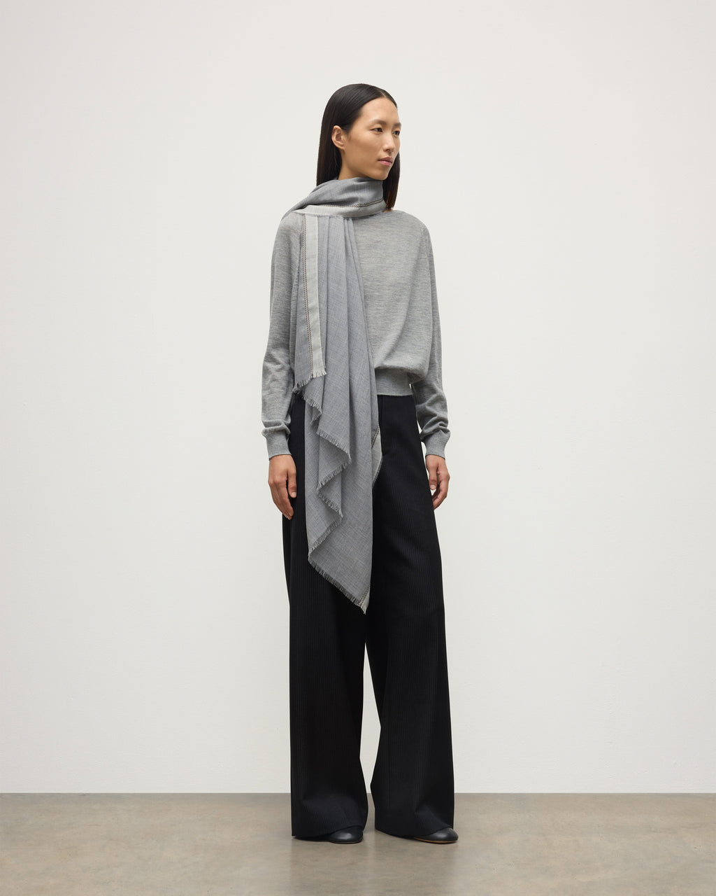 Johnstons of Elgin - Ives Grey Chevron Border Cashmere Scarf