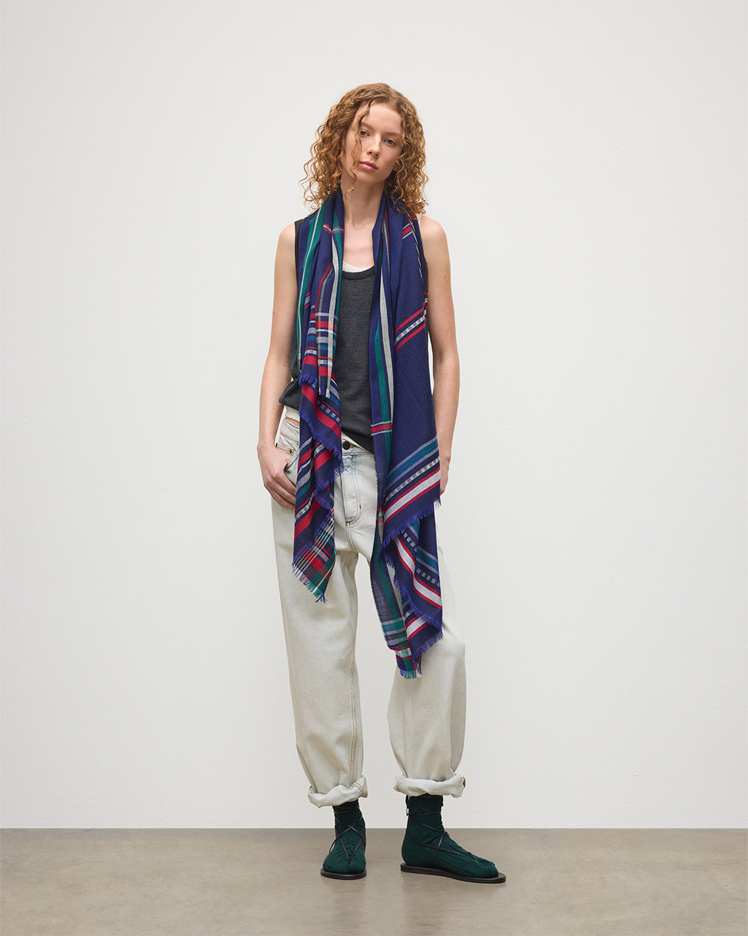 Johnstons of Elgin - Helmina Navy Cashmere Scarf