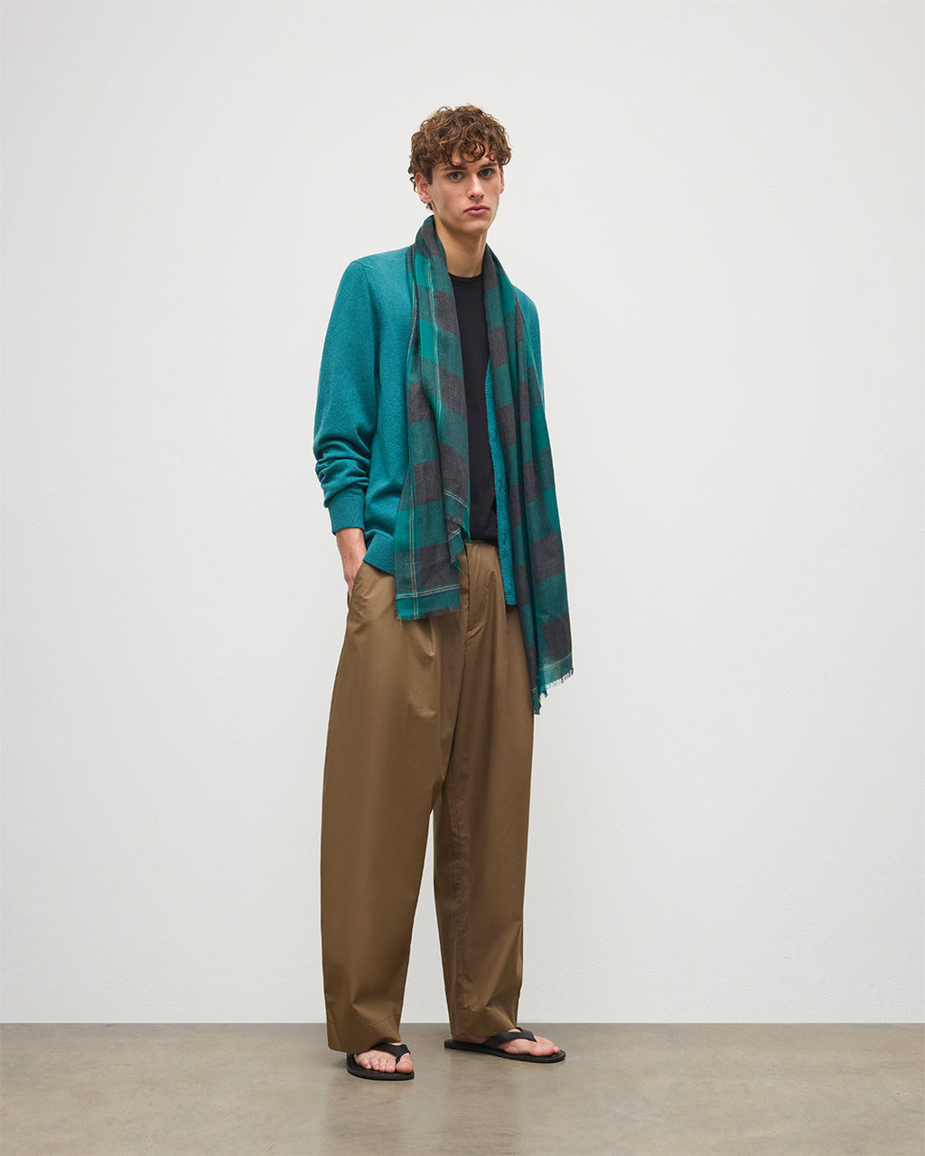 Johnstons of Elgin - Carnbee Large Gingham Green Cashmere Scarf