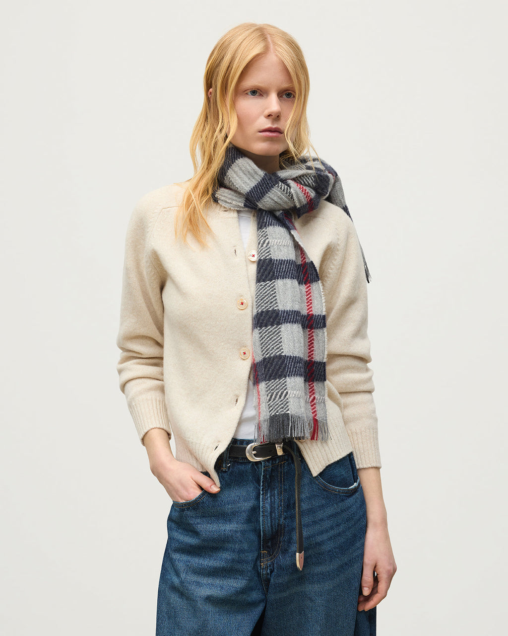 Johnstons of Elgin - Crowe Silver Cashmere Scarf