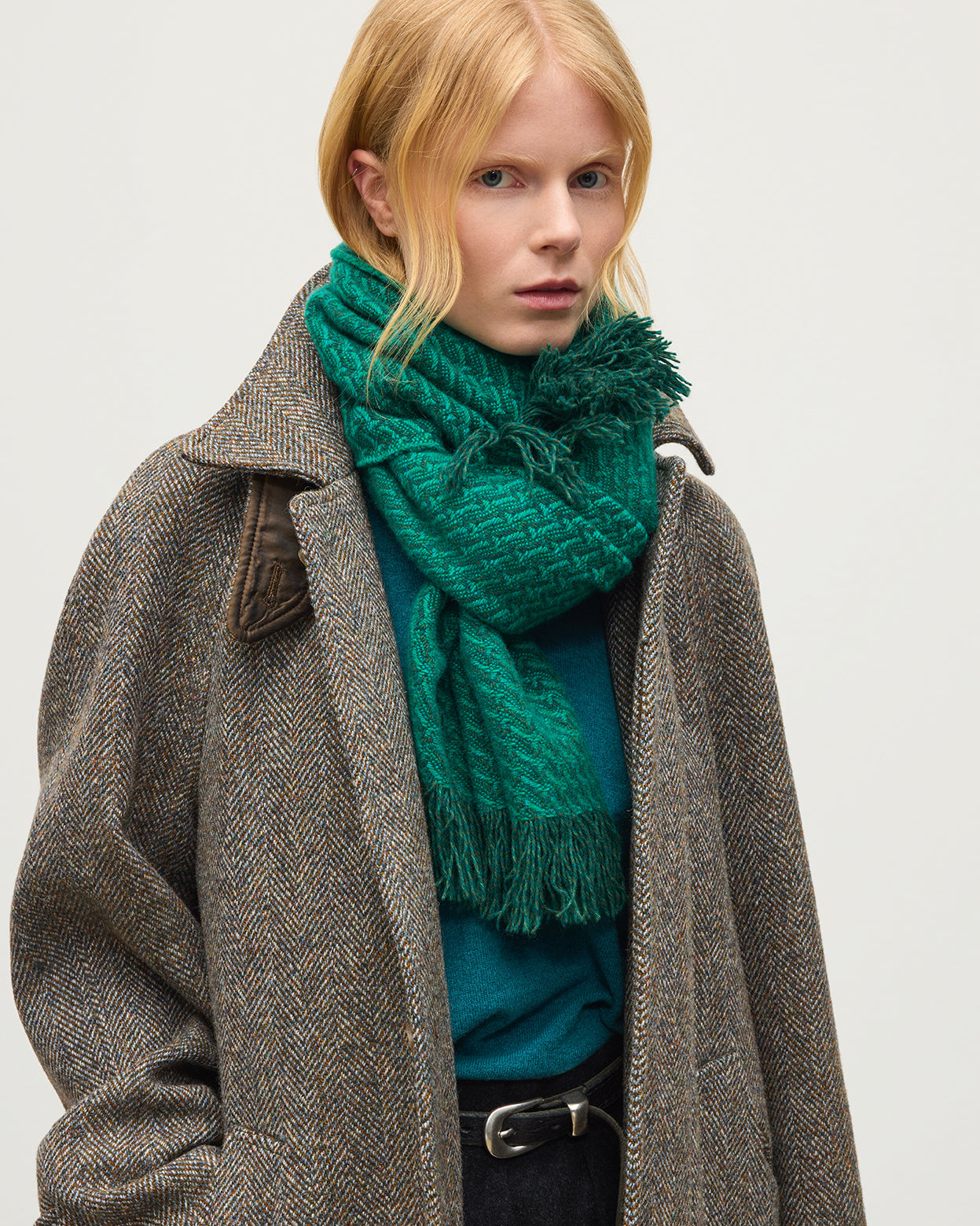 Johnstons of Elgin - Iona Green Cashmere Scarf