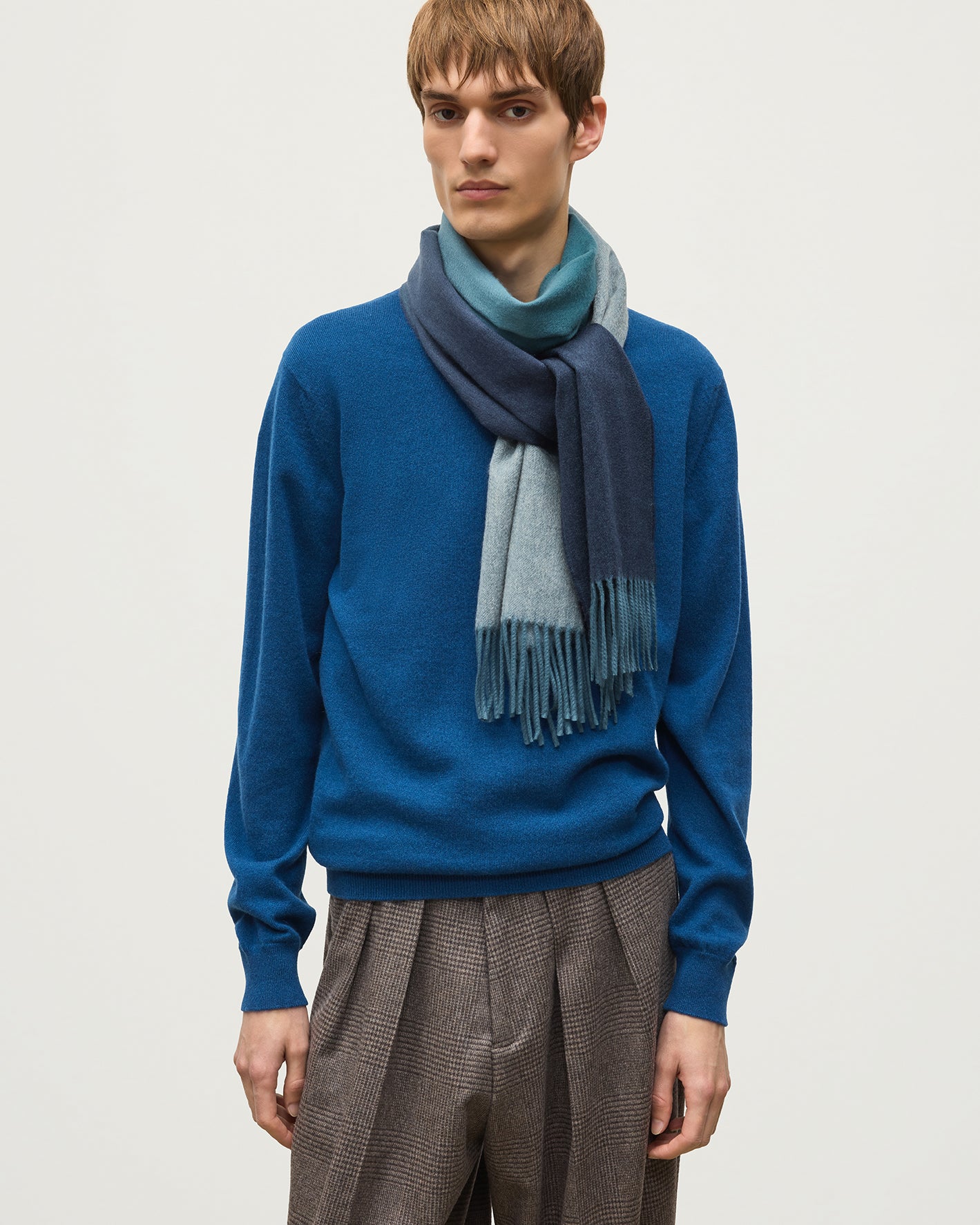 Johnstons of Elgin - Umbra Ombré Blue Cashmere Scarf