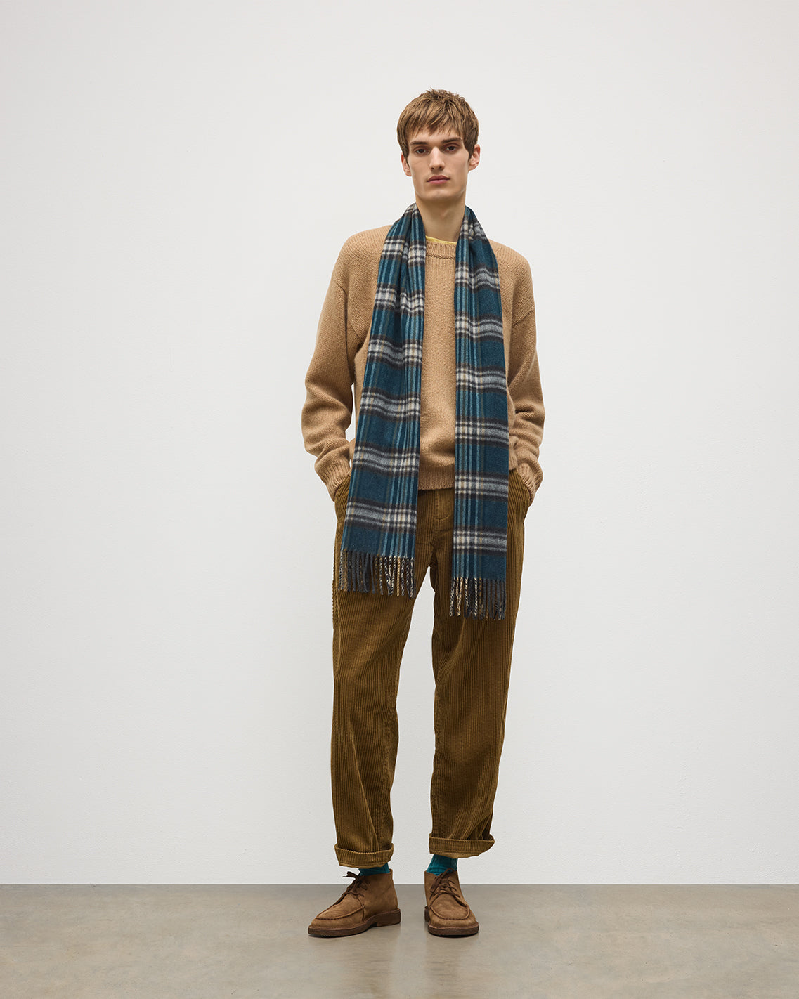 Johnstons of Elgin - Doune Bottle Green Cashmere Scarf