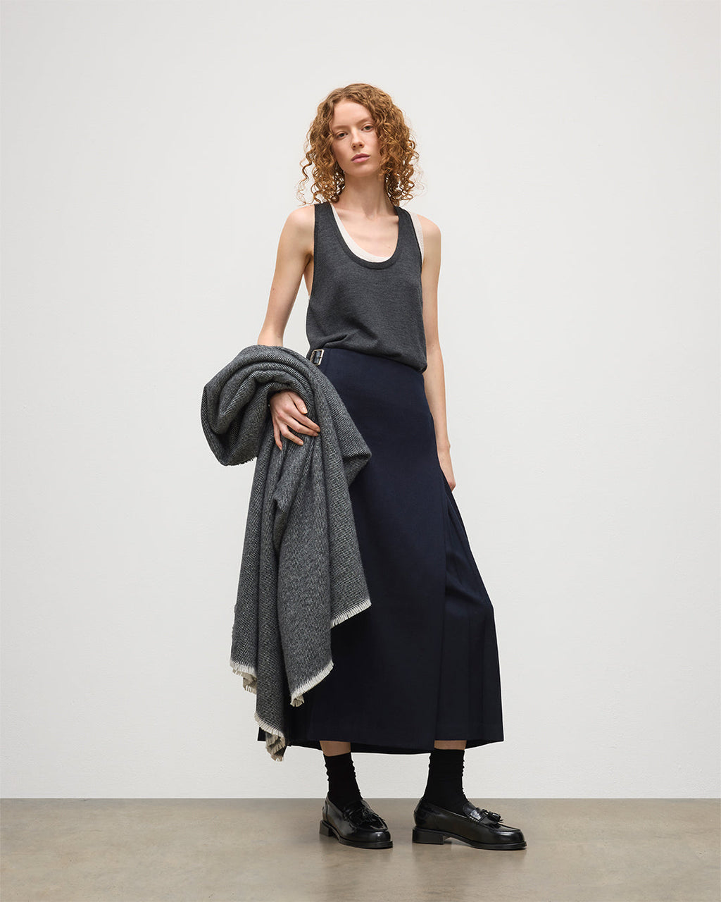 Johnstons of Elgin - Mountain Twill Black & White Cashmere Throw