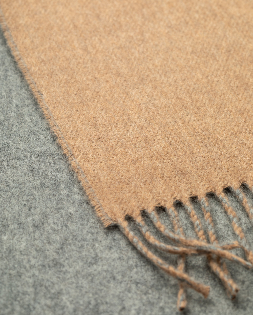 Johnstons of Elgin - Contrast Natural & Grey Cashmere Scarf