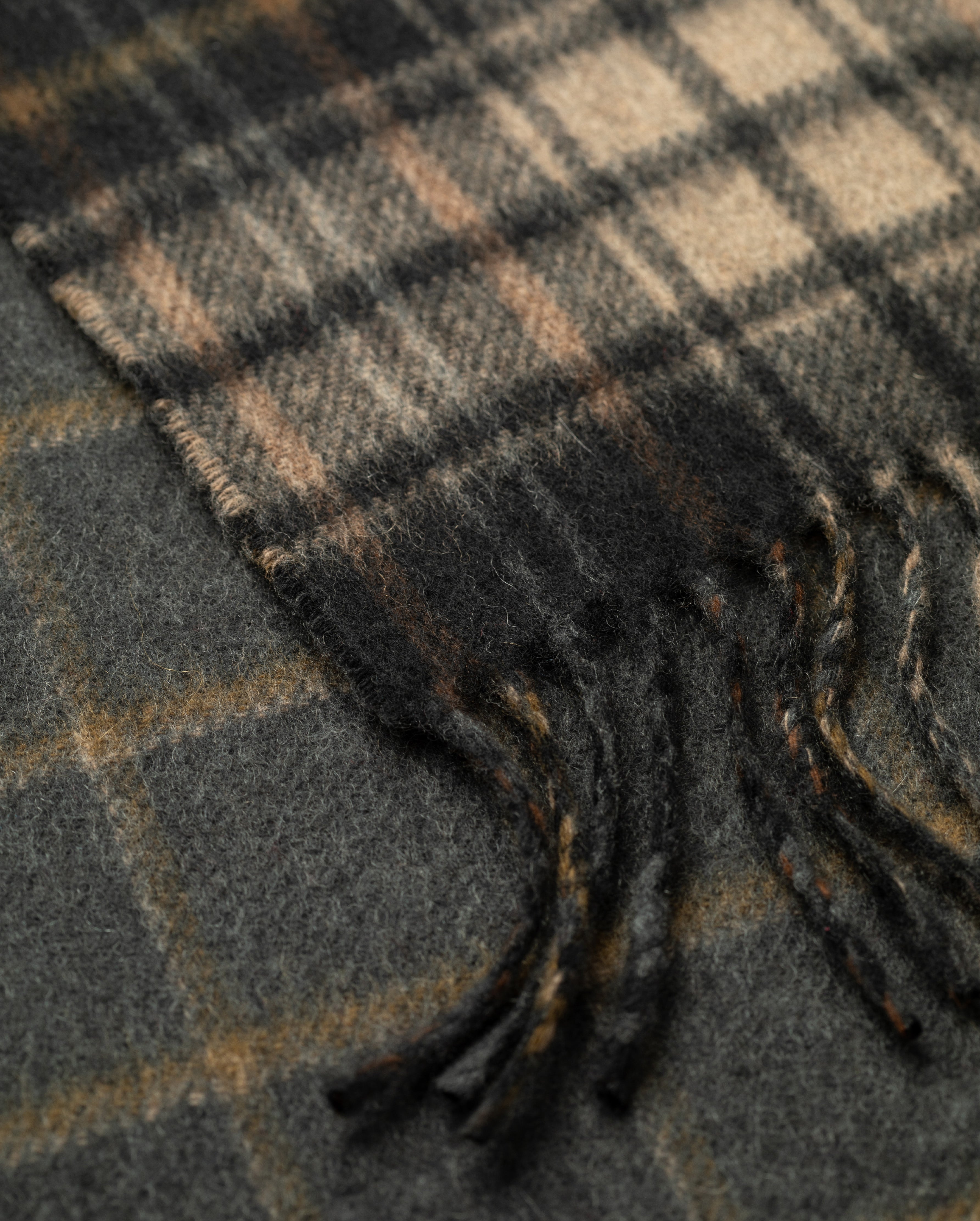 Johnstons of Elgin - Dunnottar Tartan & Windowpane Cashmere Scarf