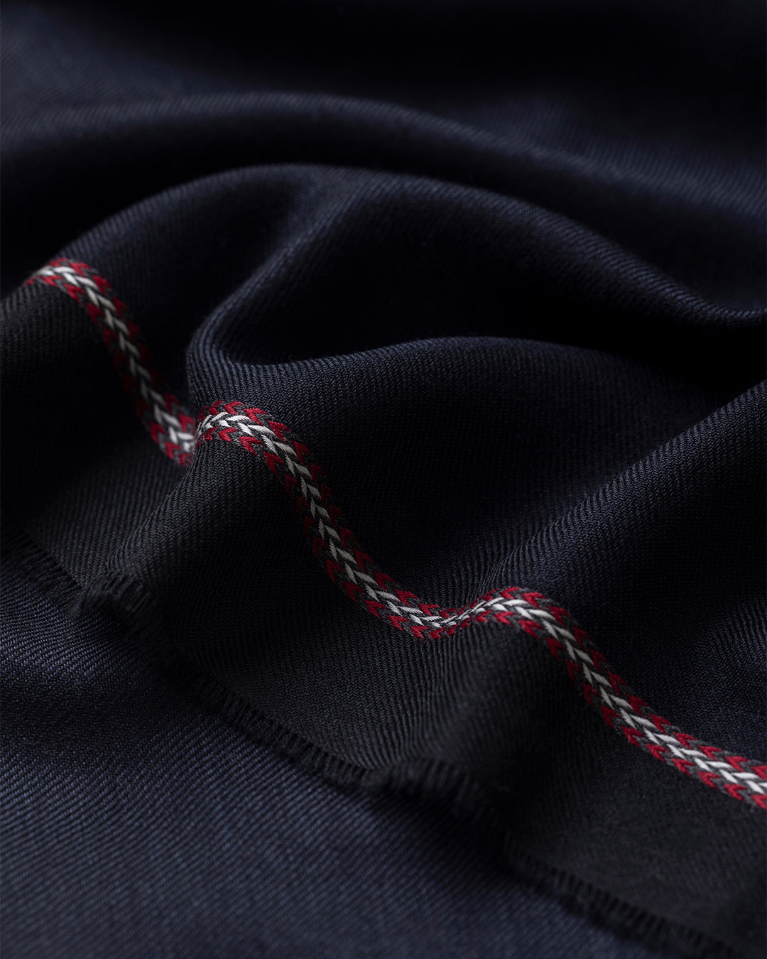Johnstons of Elgin - Ives Navy Chevron Border Cashmere Scarf