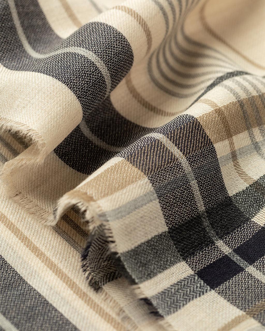 Johnstons of Elgin - Helmina Natural Cashmere Scarf