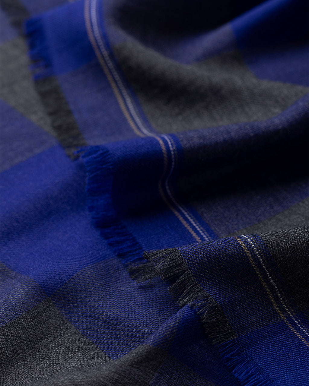 Johnstons of Elgin - Carnbee Large Gingham Navy Cashmere Scarf