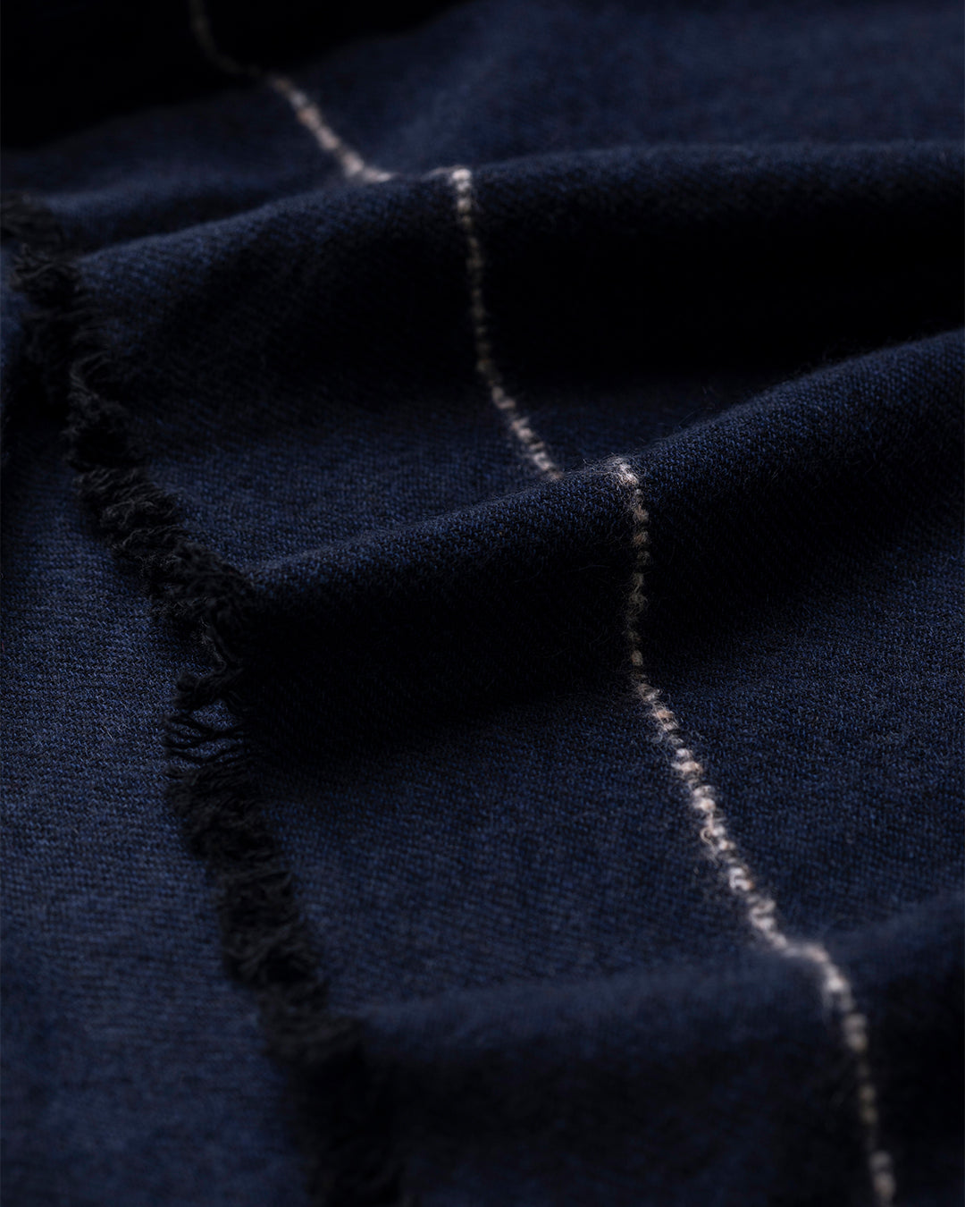 Johnstons of Elgin - Usan Navy Cashmere Scarf
