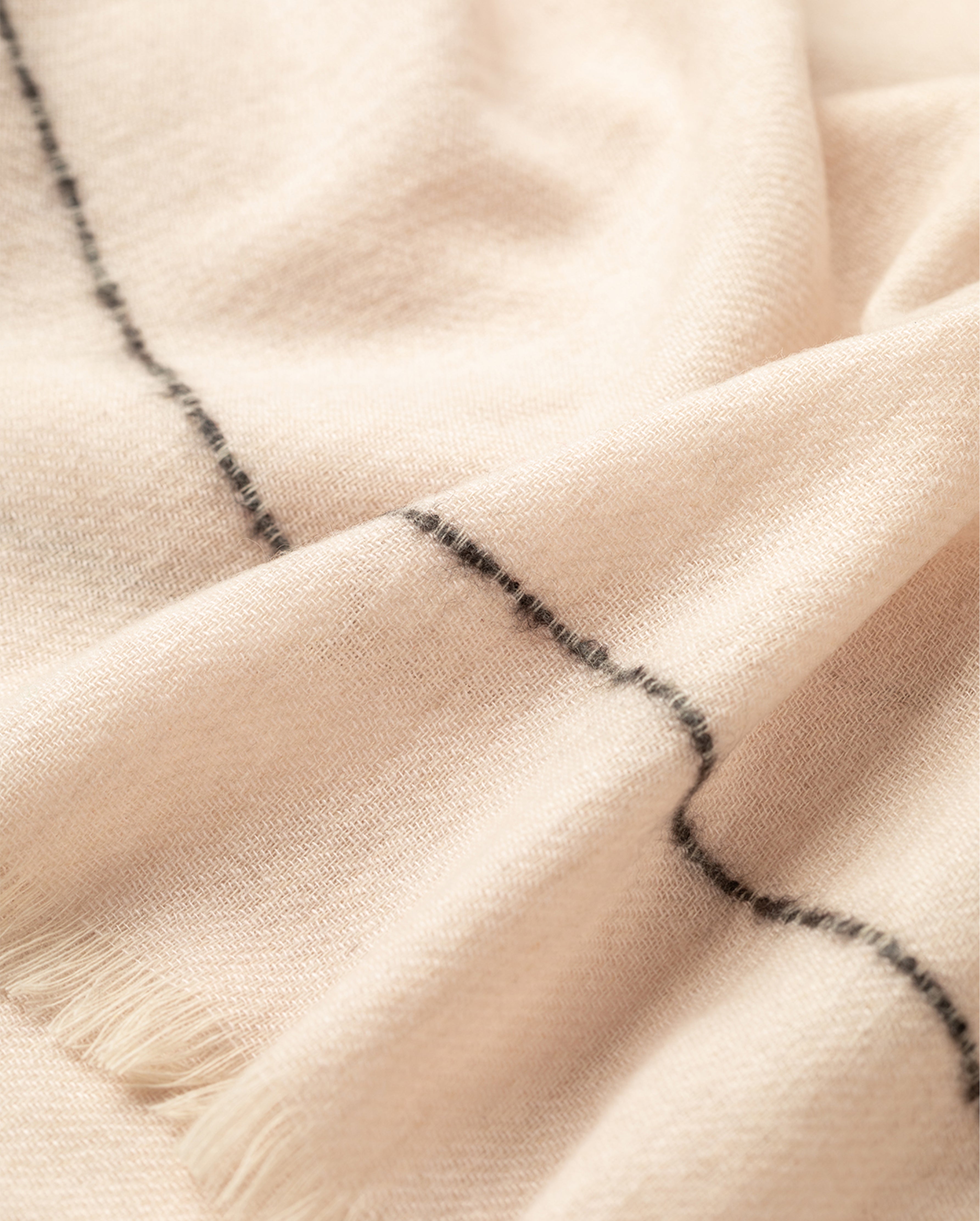 Johnstons of Elgin - Usan Pink Cashmere Scarf
